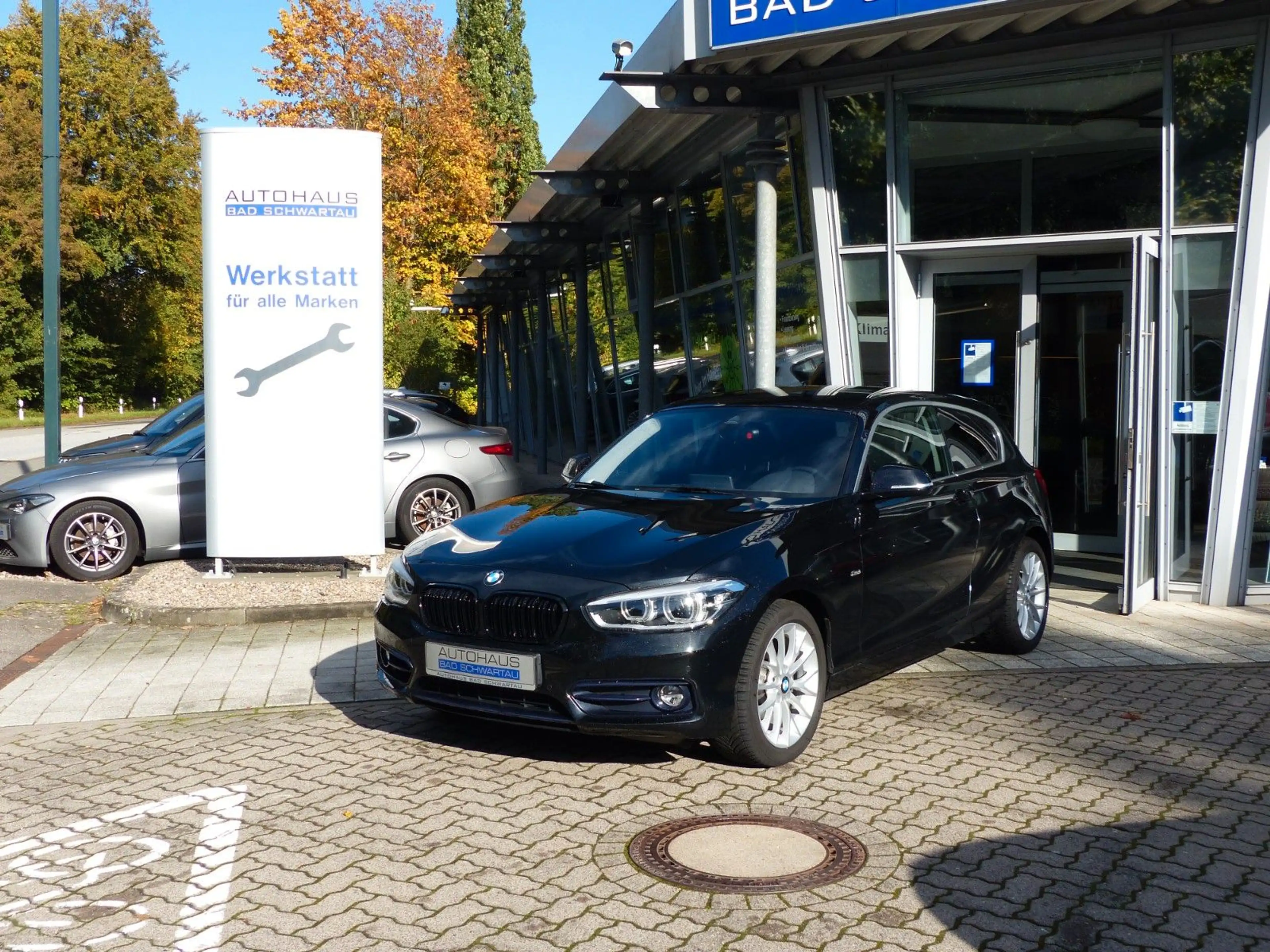 BMW 118 i 3trg. Aut. "Sport Line", Navi, LED, Hifi — photo 5
