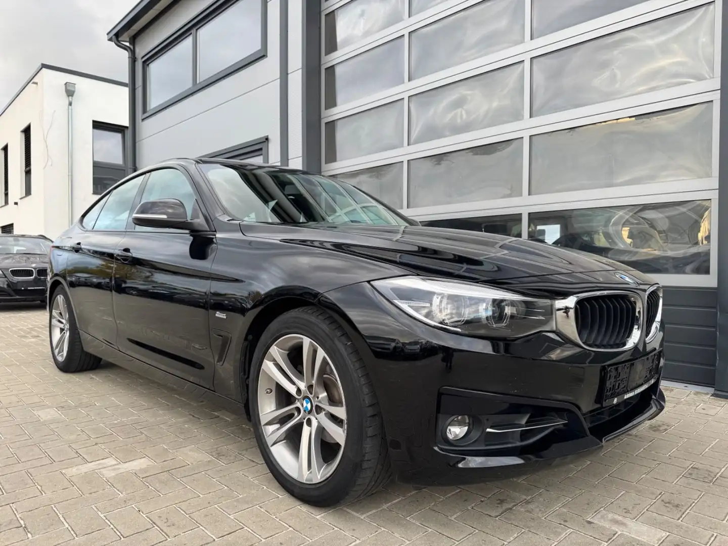 BMW 320 DAB R*CAMERA  LED Schwarz - 1