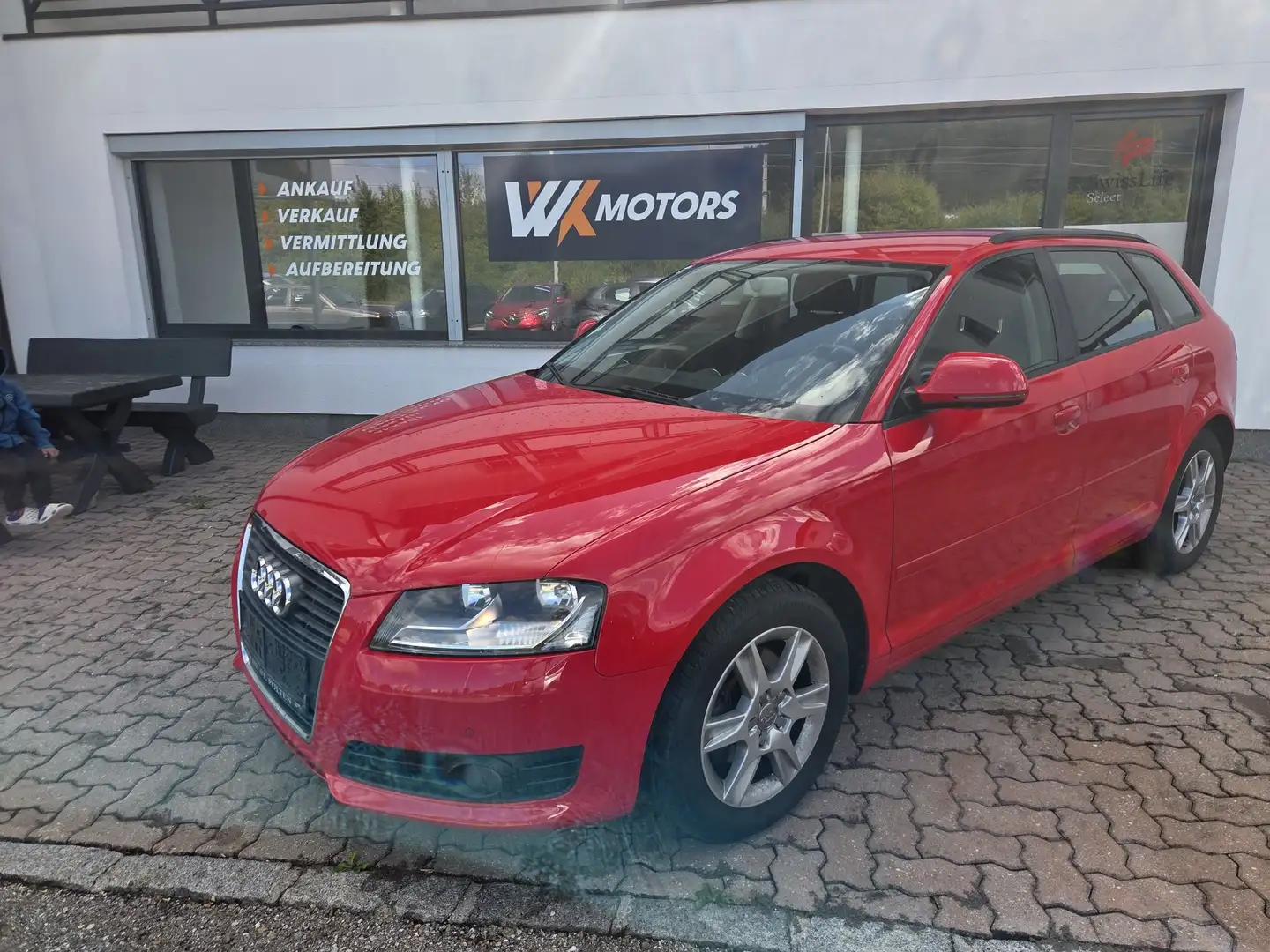 Audi A3 1.4 TFSI Attraction Rot - 1