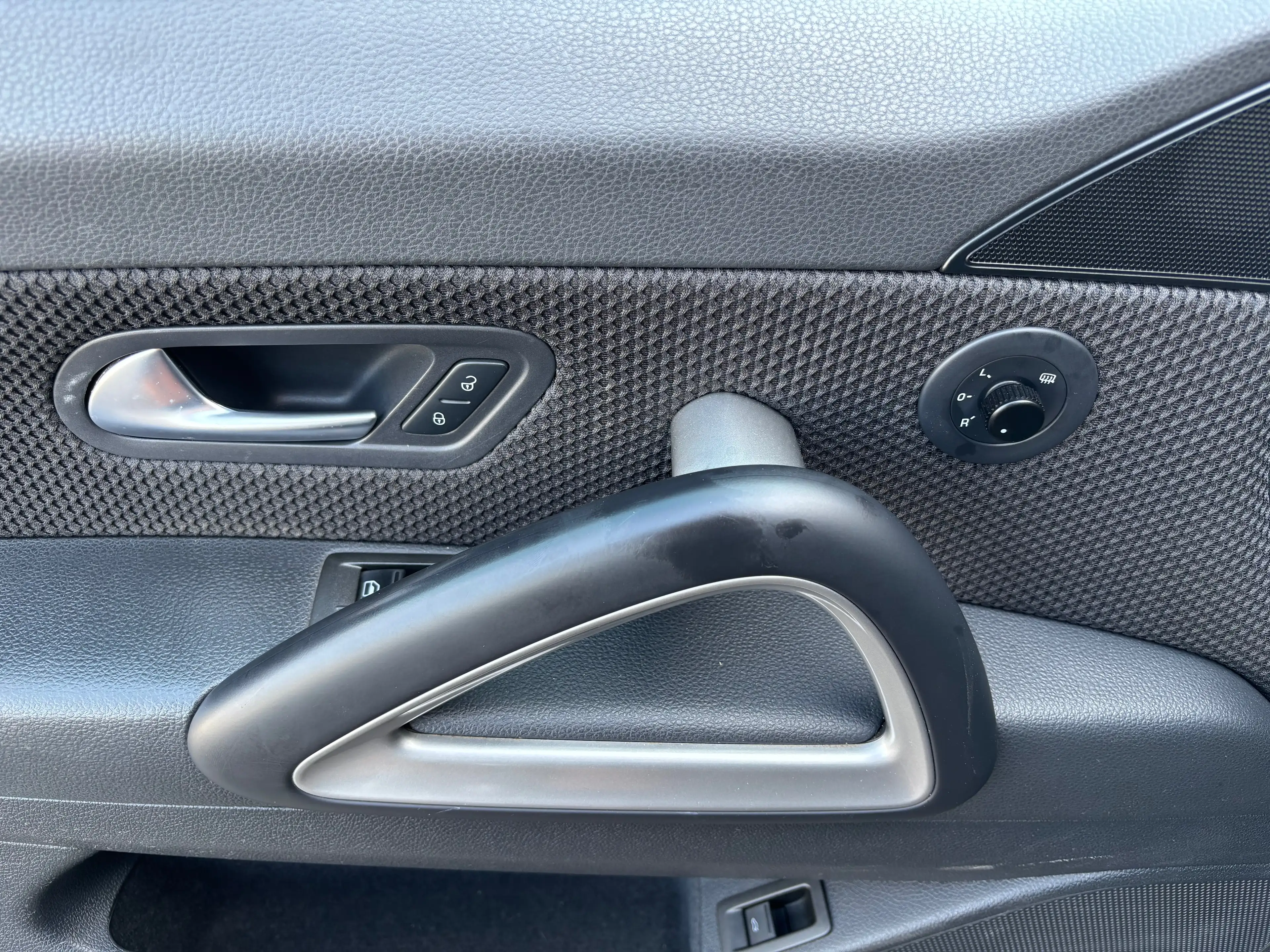 Volkswagen Scirocco Scirocco 1.4 TSI NAVI ALU CLIM PDC — photo 7