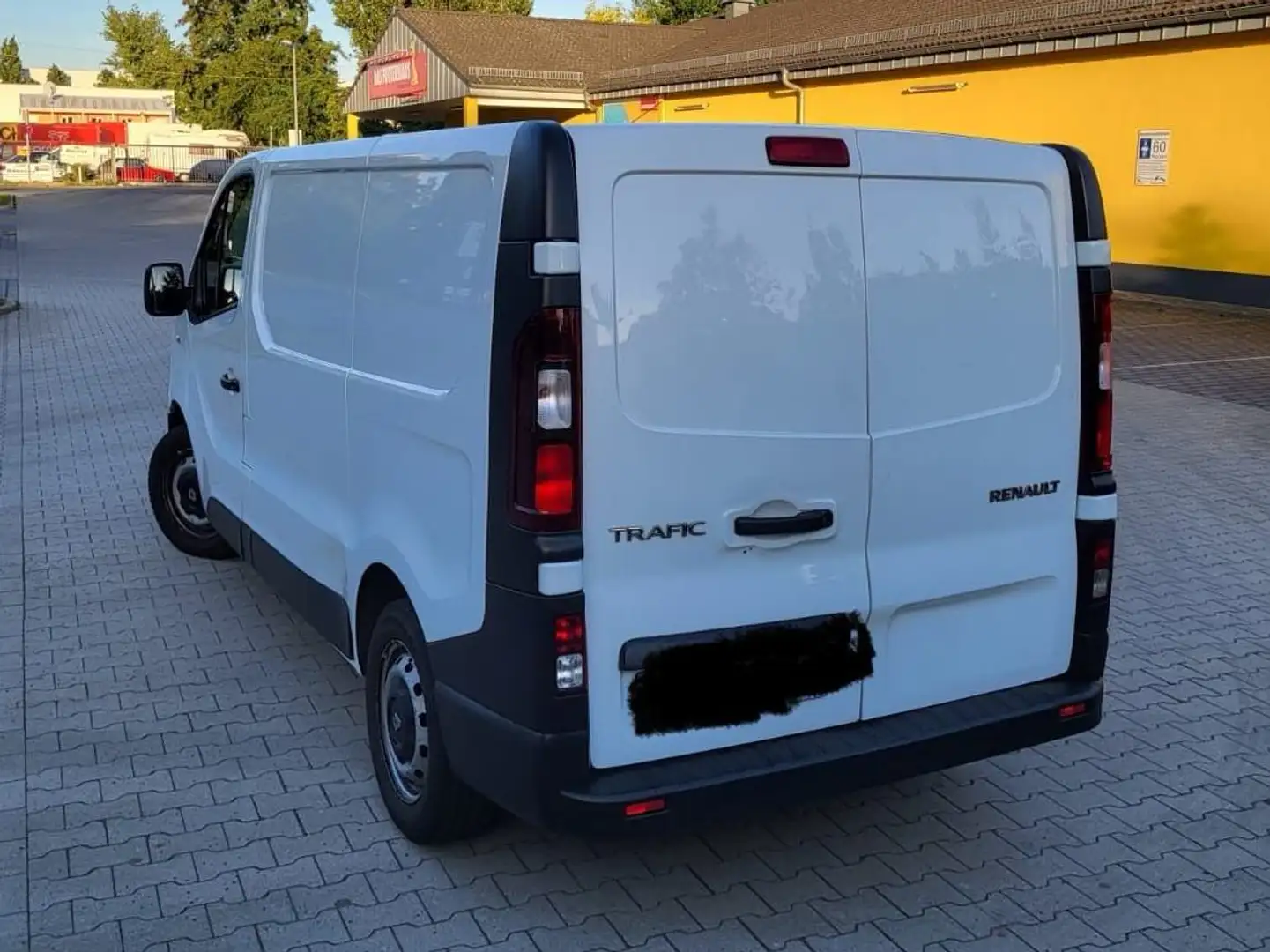 Renault Trafic - 2