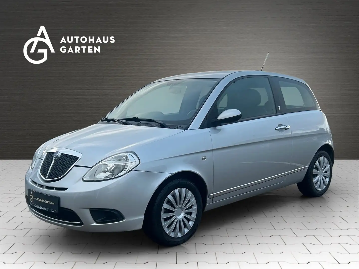 Lancia Ypsilon 1.4 8V Oro Klima Scheckheft Gri - 1