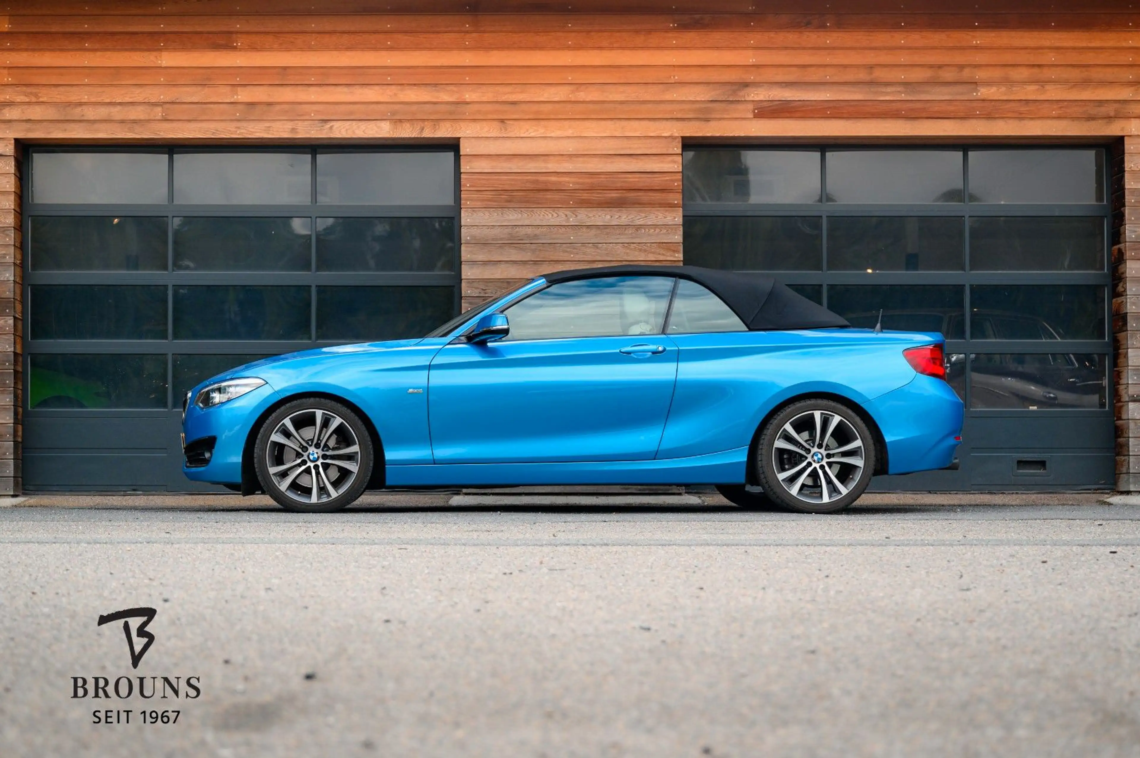 BMW 230 i Cabrio Sport Line 252PS — photo 3