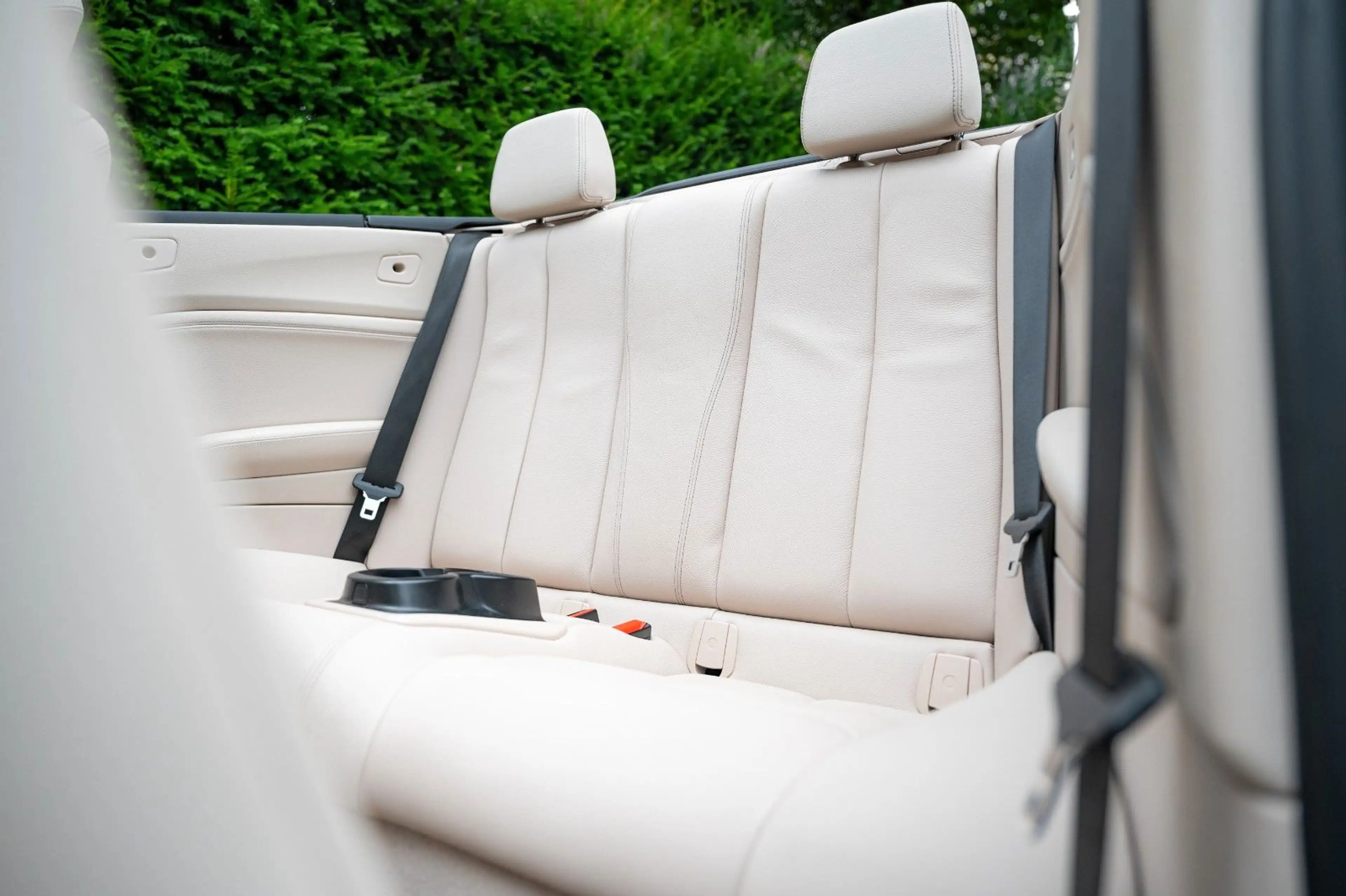 BMW 230 i Cabrio Sport Line 252PS — photo 10