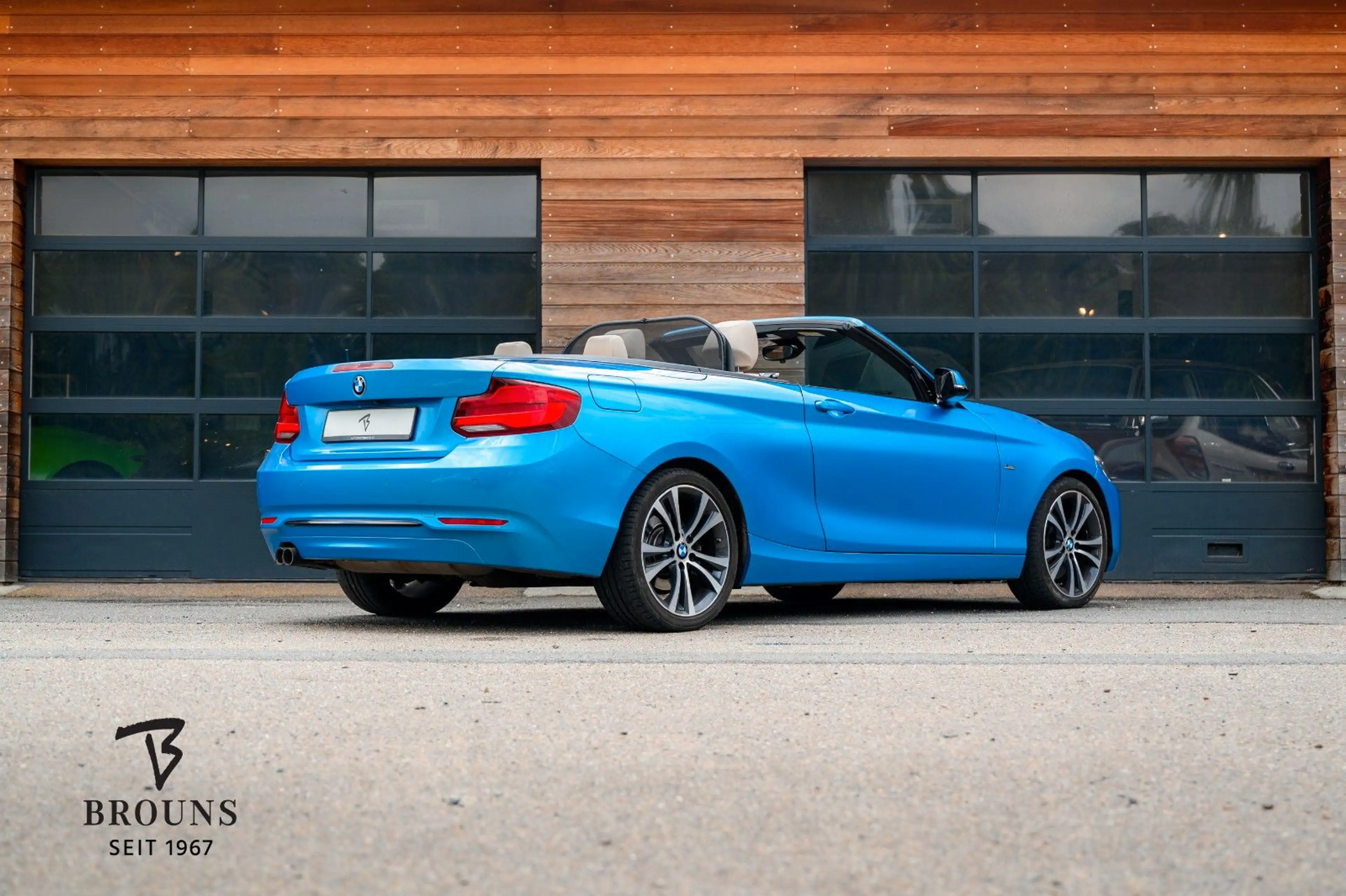 BMW 230 i Cabrio Sport Line 252PS — photo 4