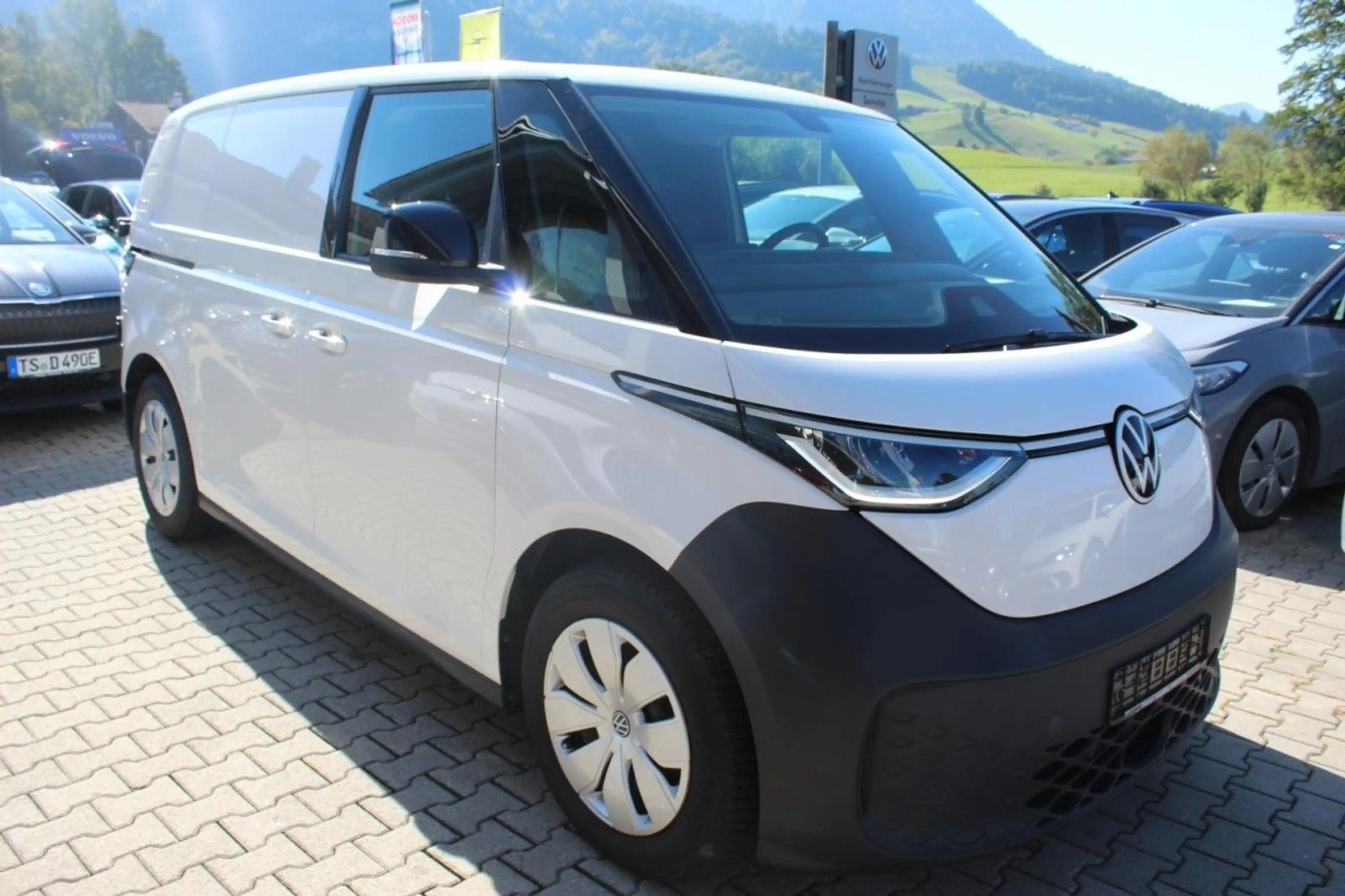 Volkswagen ID. Buzz Cargo 82kW ACC+Kamera+REGAL+TravelAssist Klima Navi — photo 6