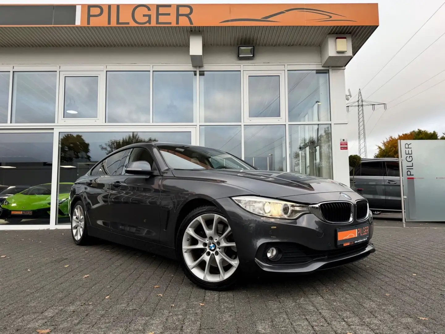 BMW 430 i GranCoupe LED*PDC*Schiebedach*Temp* Gris - 1