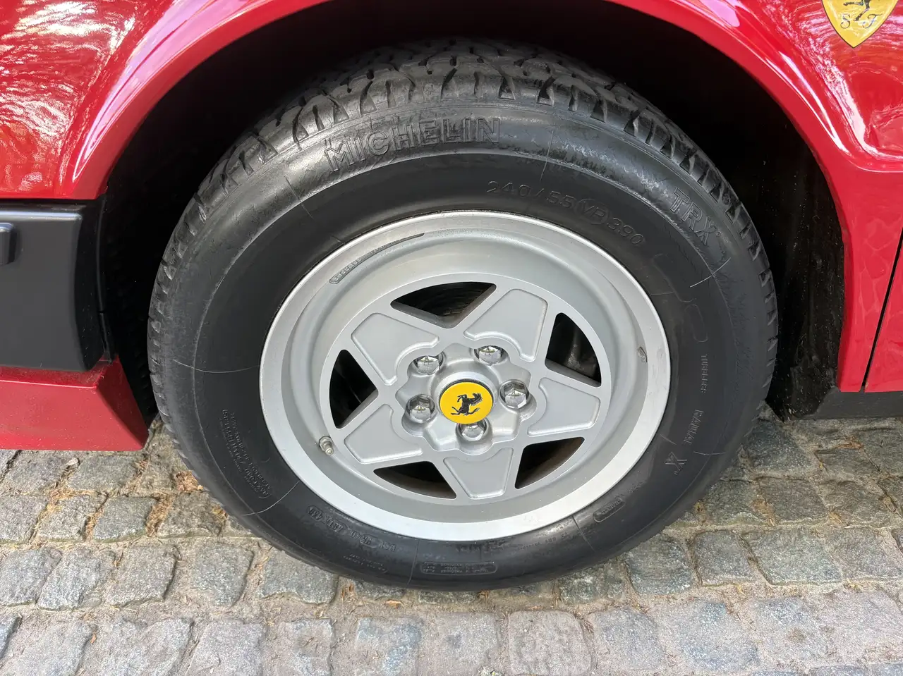 Ferrari Mondial, foto 2