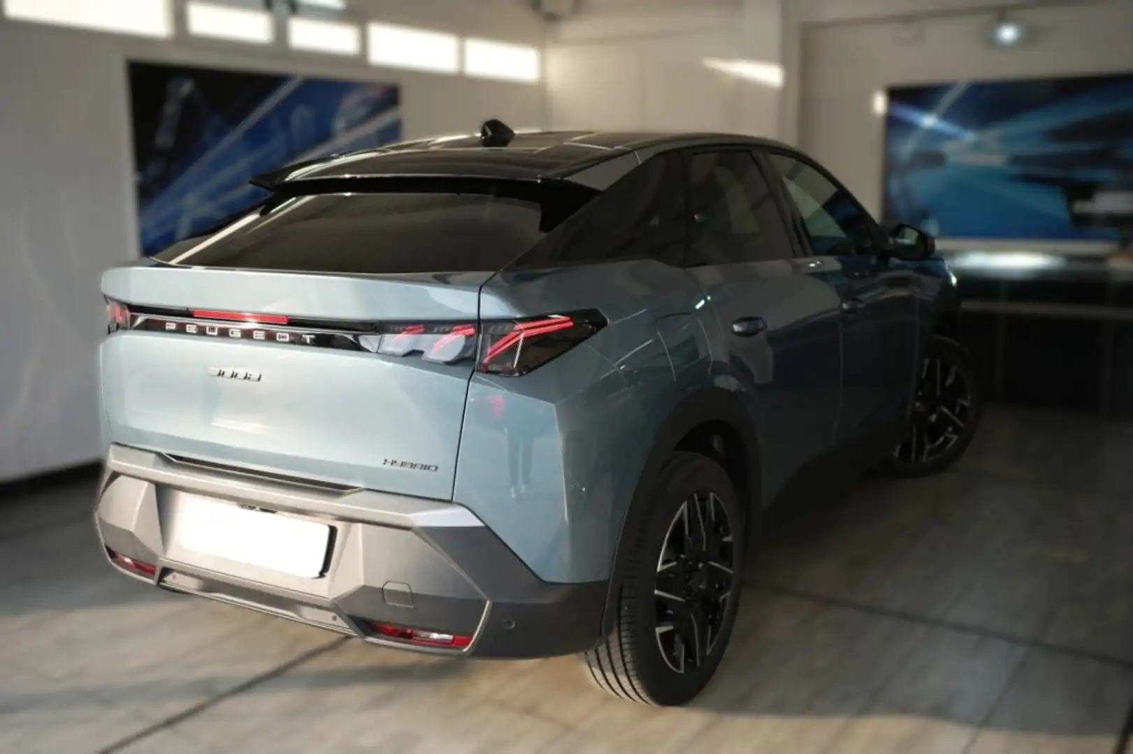 Peugeot 3008 Hybrid 136 e-DCS6 GT Blau - 2