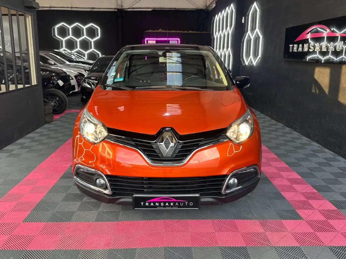 Renault Captur ARIZONA 1.2L TCE 120 ch ~ Climatisation automatique ~ Feux Automatique ~ Écran multimedia ~ GPS ~ Radars AR Or - 2