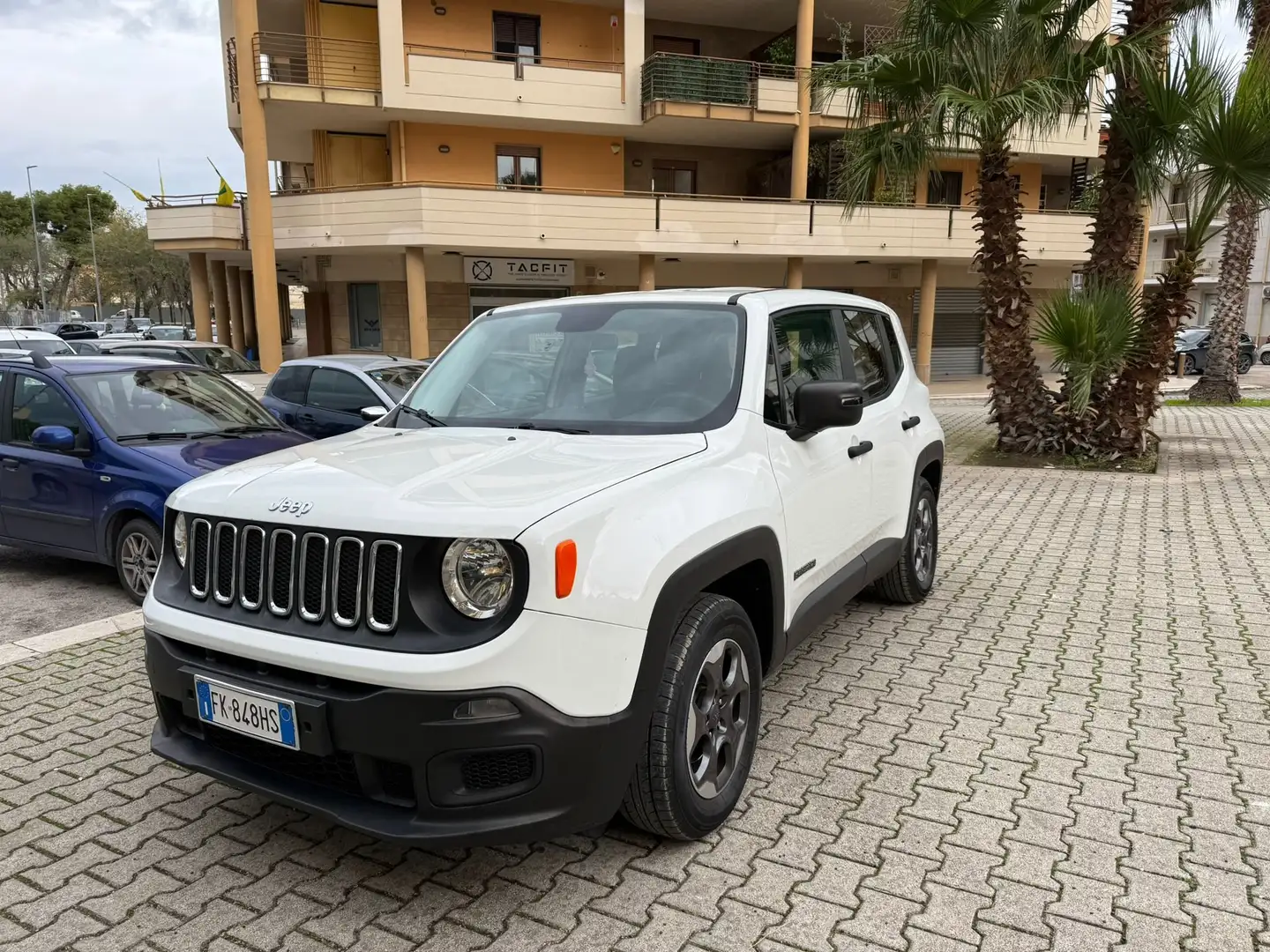 Jeep Renegade 1.6 mjt Sport fwd 95cv Bianco - 1