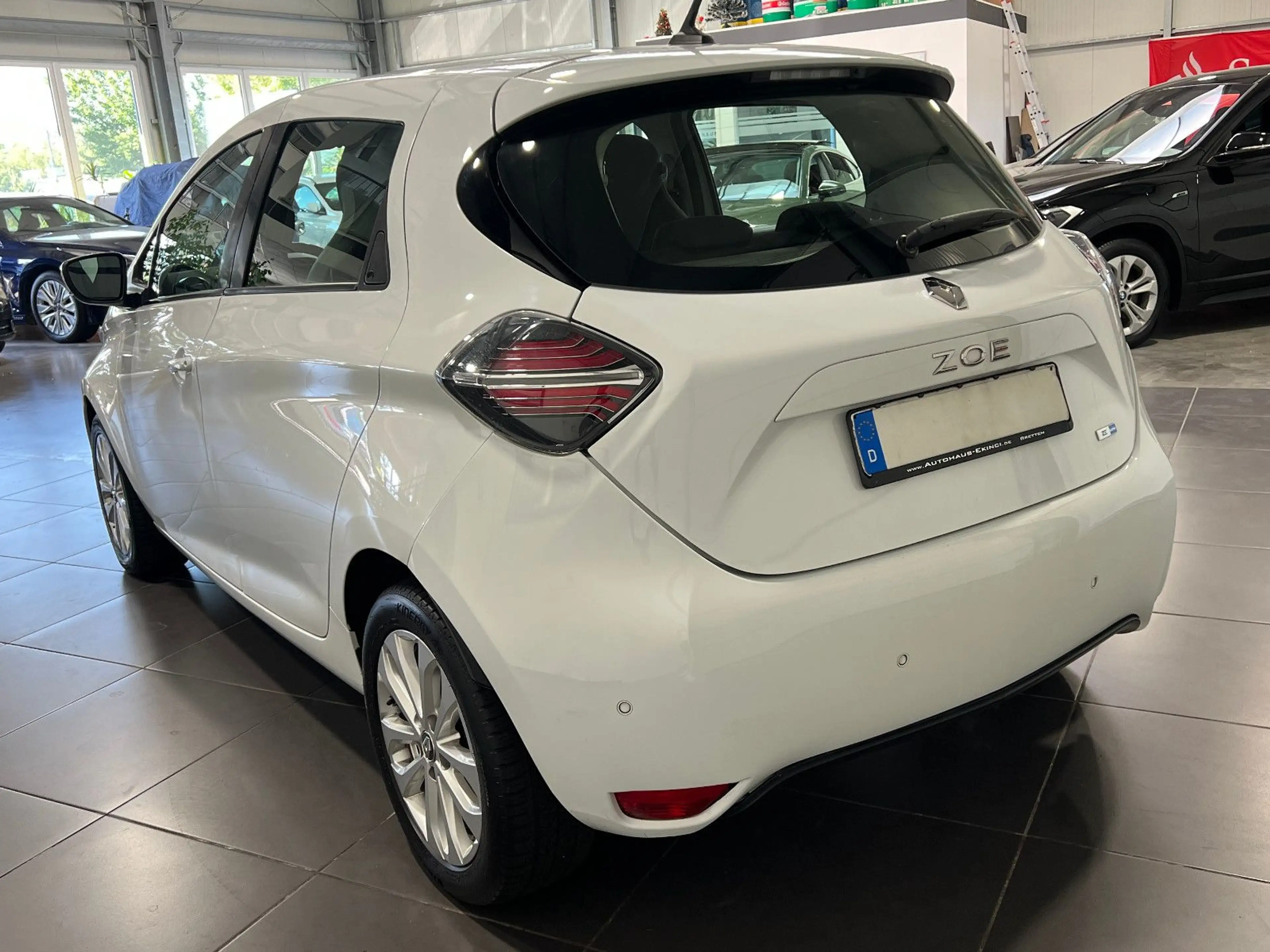 Renault ZOE Automatik **Navi*LED*SHZ*PDC*Tempomat** — photo 2