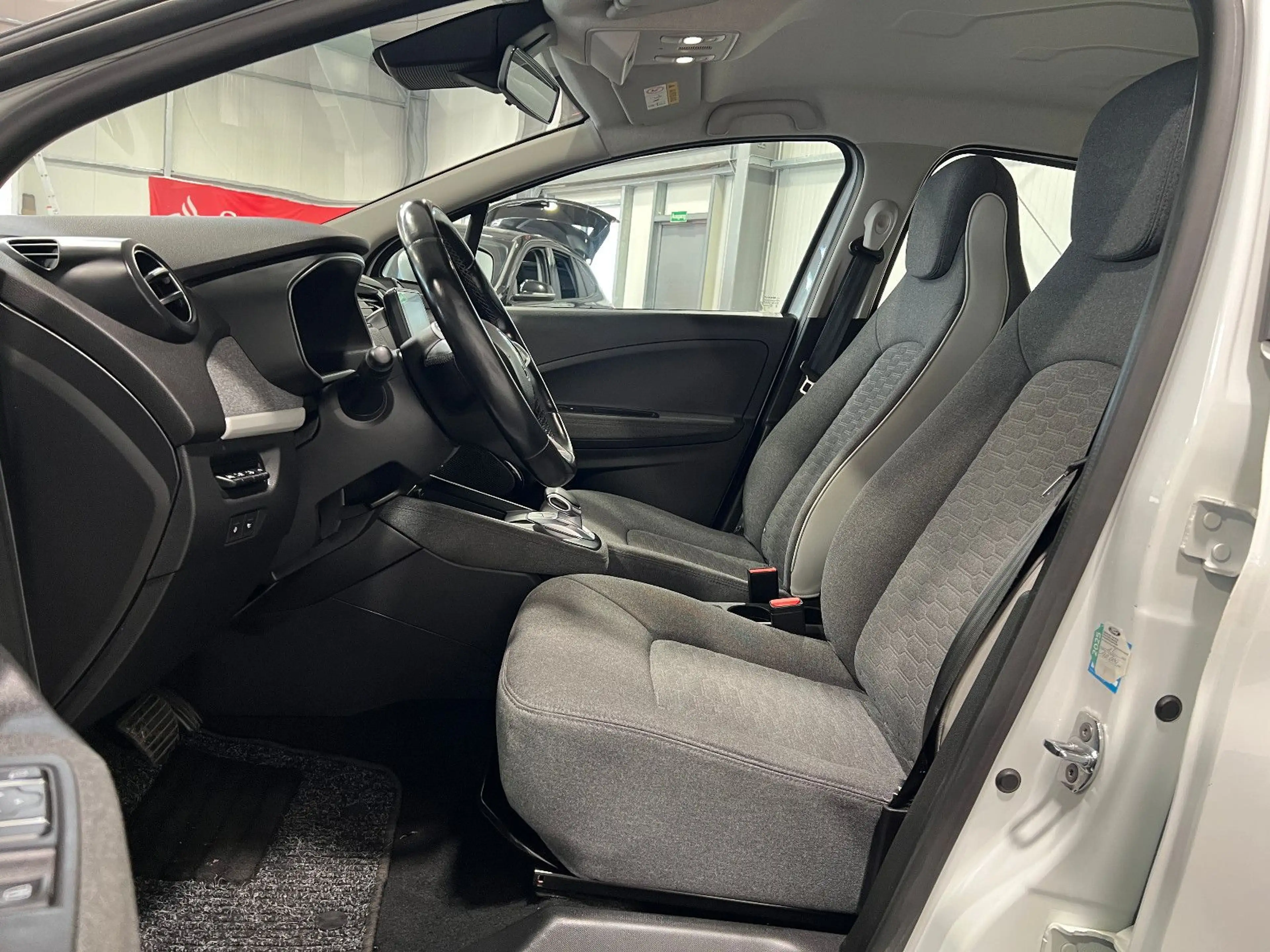 Renault ZOE Automatik **Navi*LED*SHZ*PDC*Tempomat** — photo 15