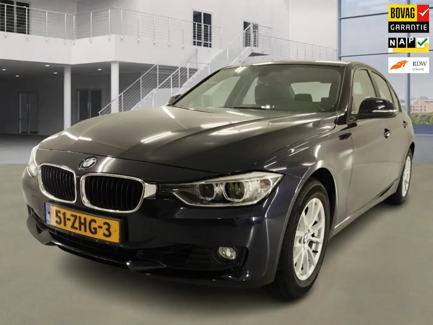 BMW 320 3-serie 320i Upgrade Edition 1 Eig. 85.300 km +NAP Bleu - 1