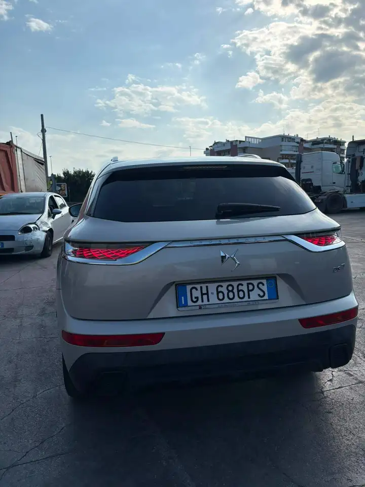 DS Automobiles DS 7 Crossback 2021