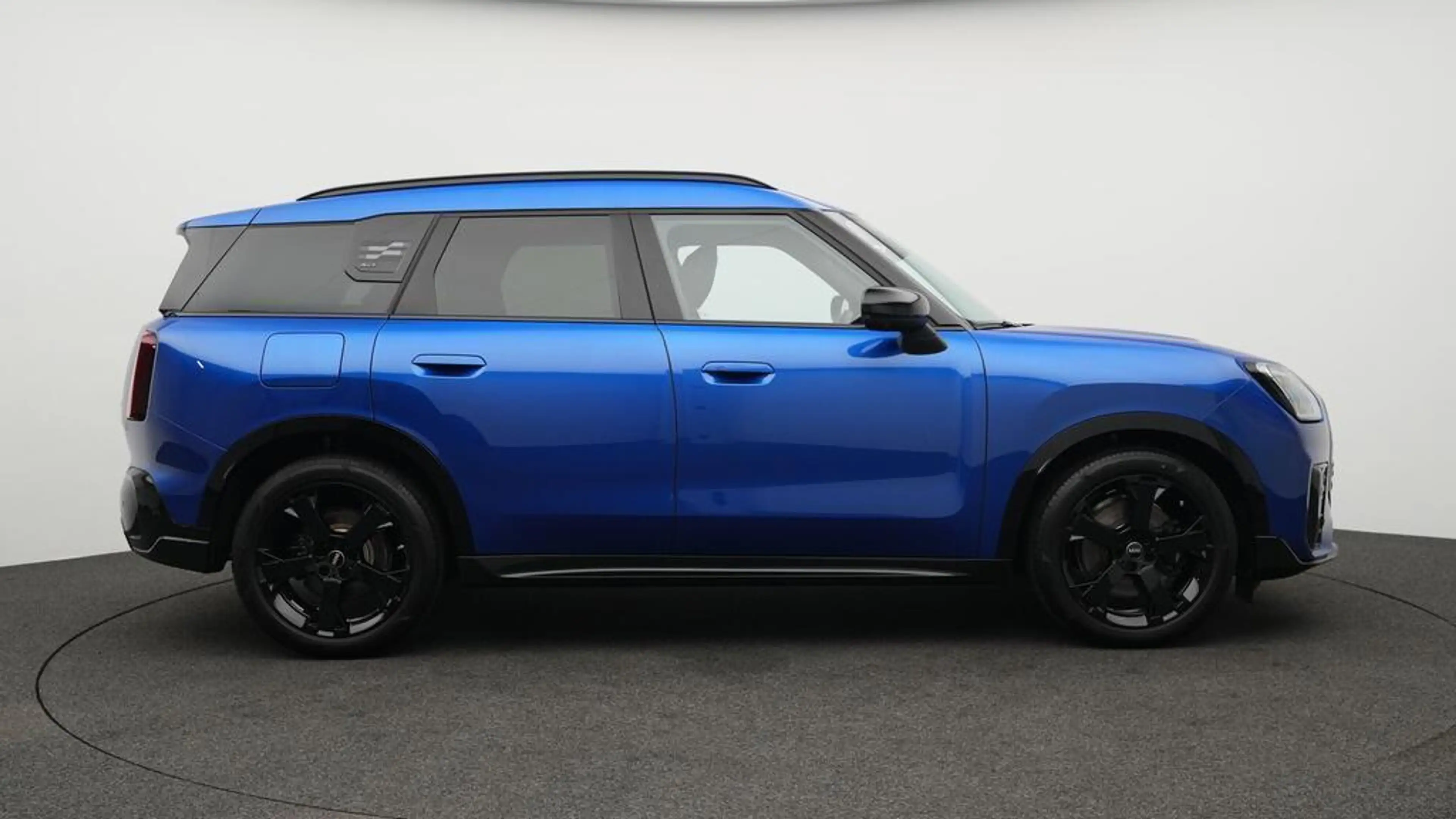 MINI Countryman S All4 John Cooper Works Trim — photo 3