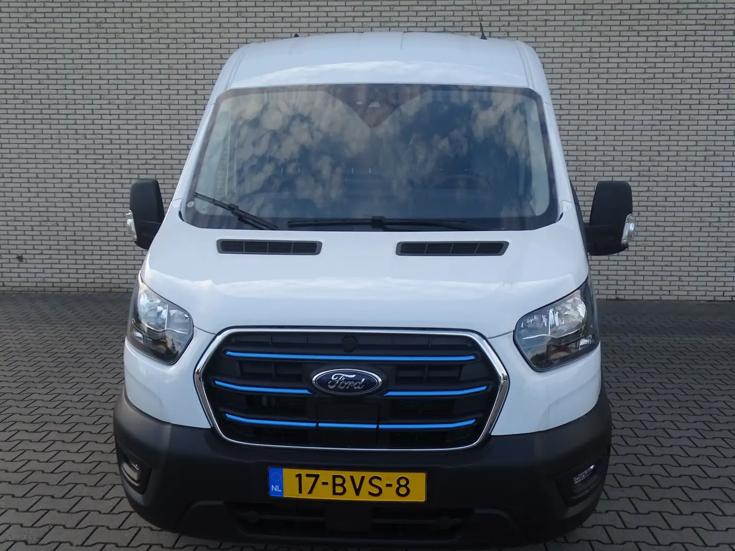 Ford E-Transit 425 L2H2 Trend 68 kWh laadvloer hout / pass. airba - 2