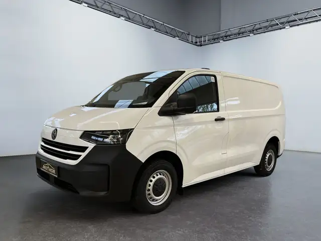 Volkswagen Transporter view 2