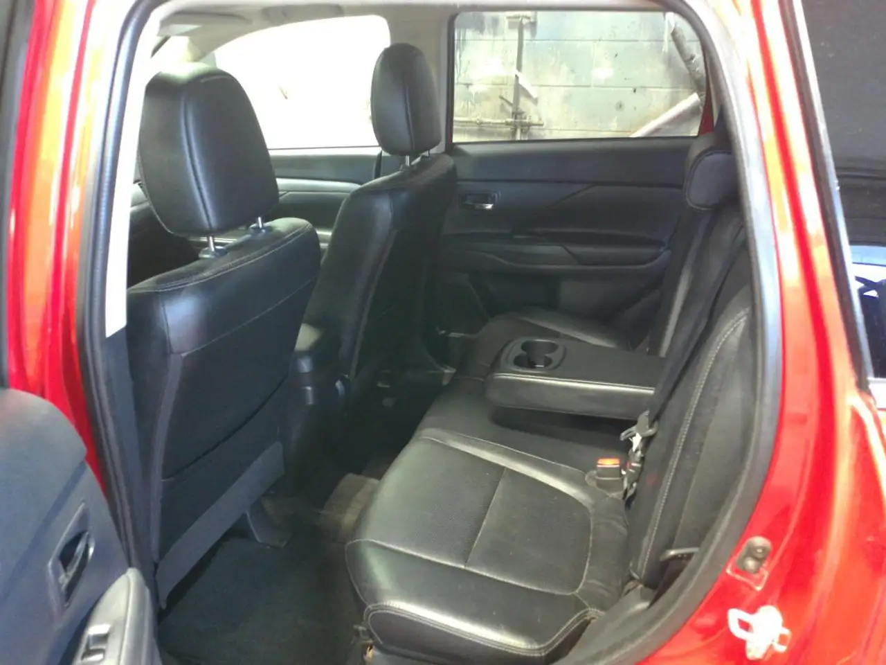 Mitsubishi Outlander снимка Mitsubishi Outlander