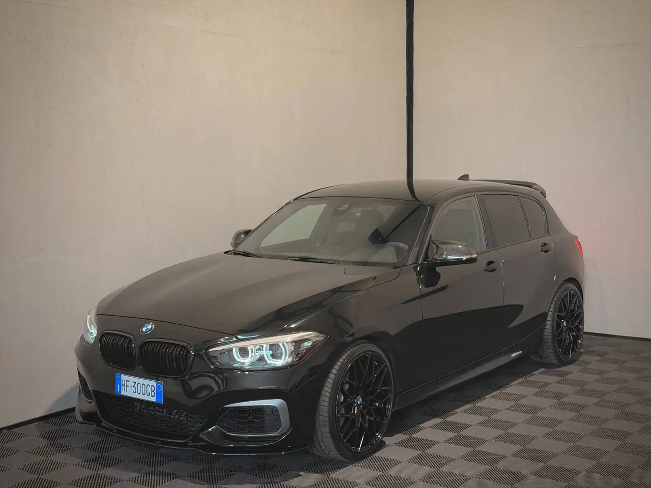 BMW 140 M140i xDrive — photo 1 of 24