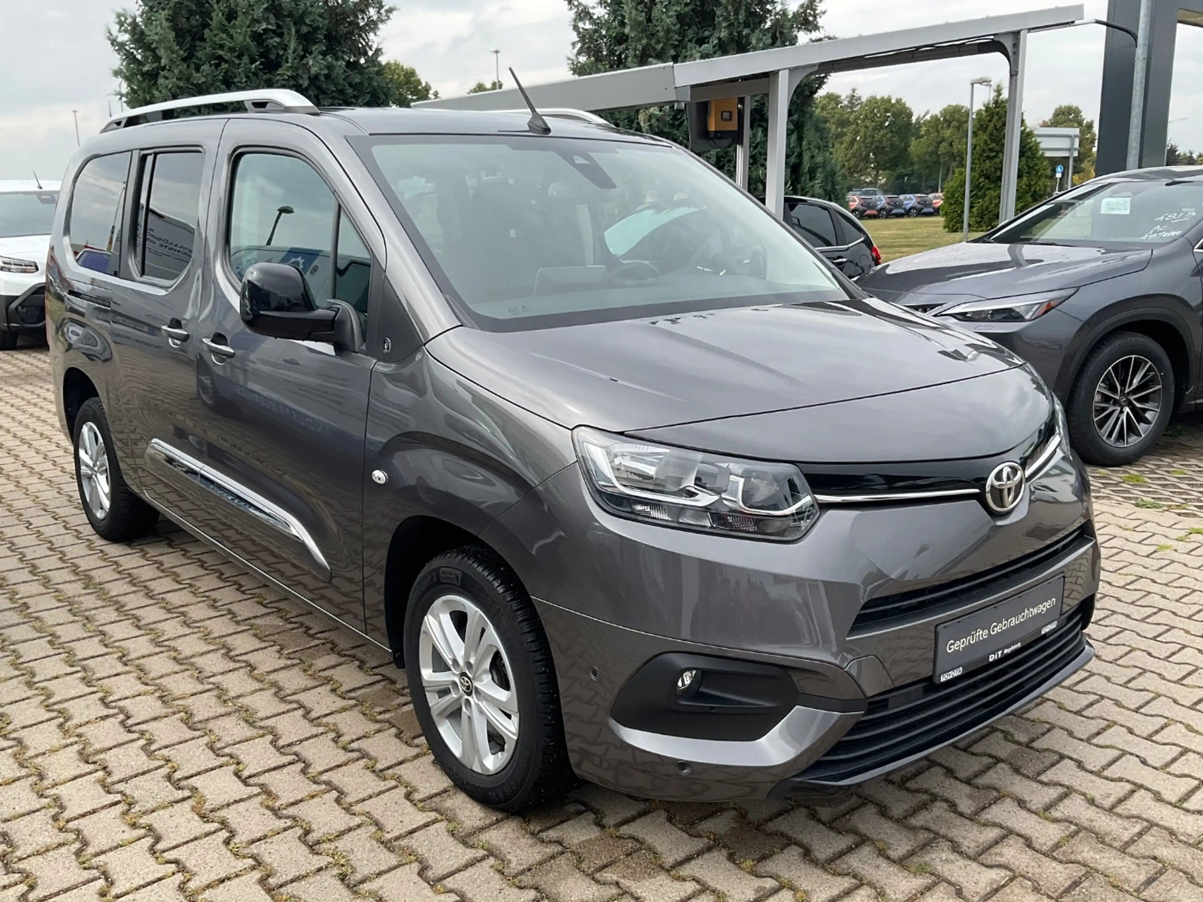 Toyota Proace City Verso 1.2 L2 Team D 7Sitzer,Comfort2 — photo 9