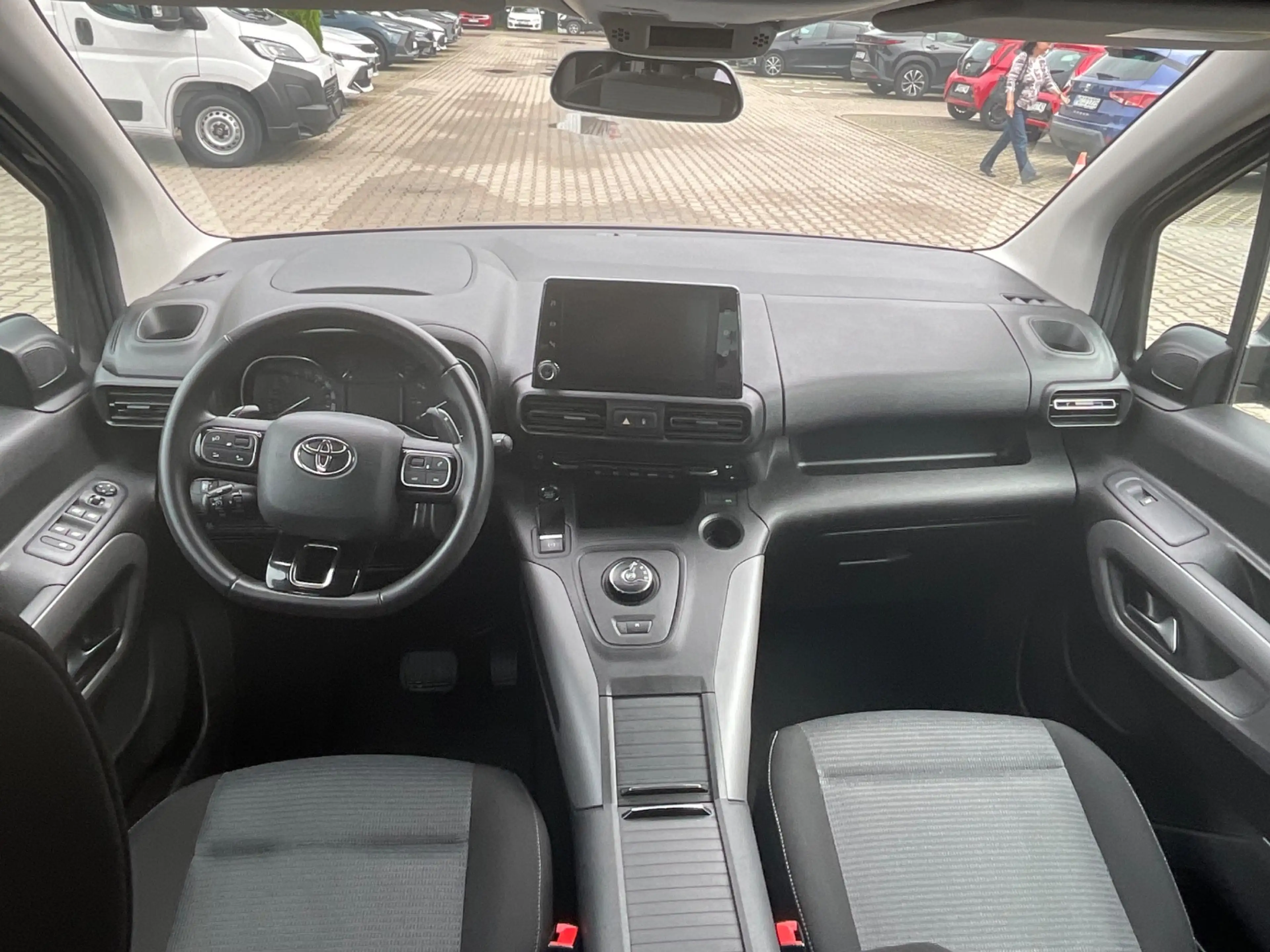 Toyota Proace City Verso 1.2 L2 Team D 7Sitzer,Comfort2 — photo 10