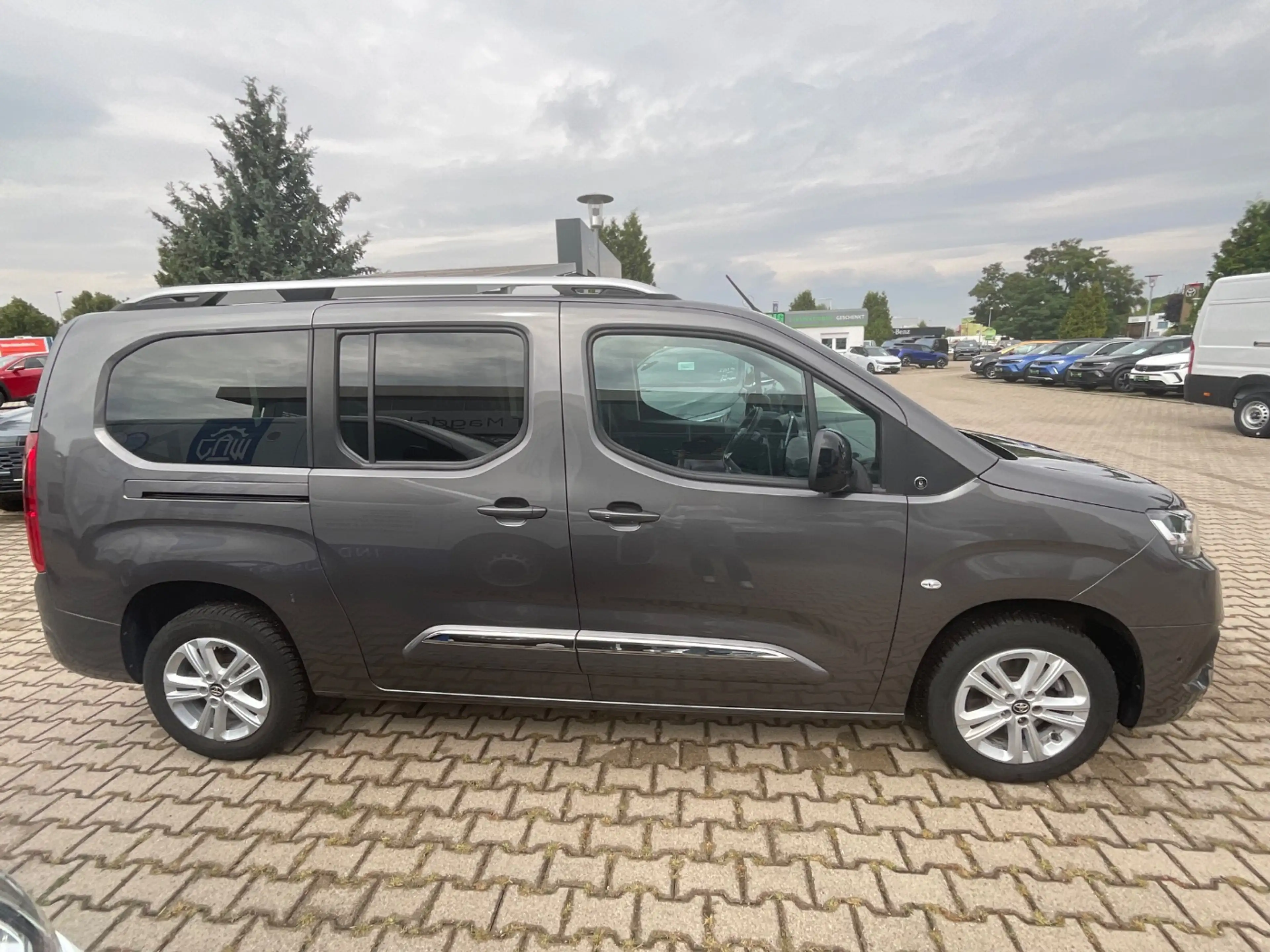 Toyota Proace City Verso 1.2 L2 Team D 7Sitzer,Comfort2 — photo 8