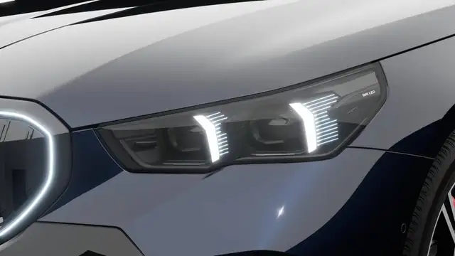 BMW 5 Series view 6