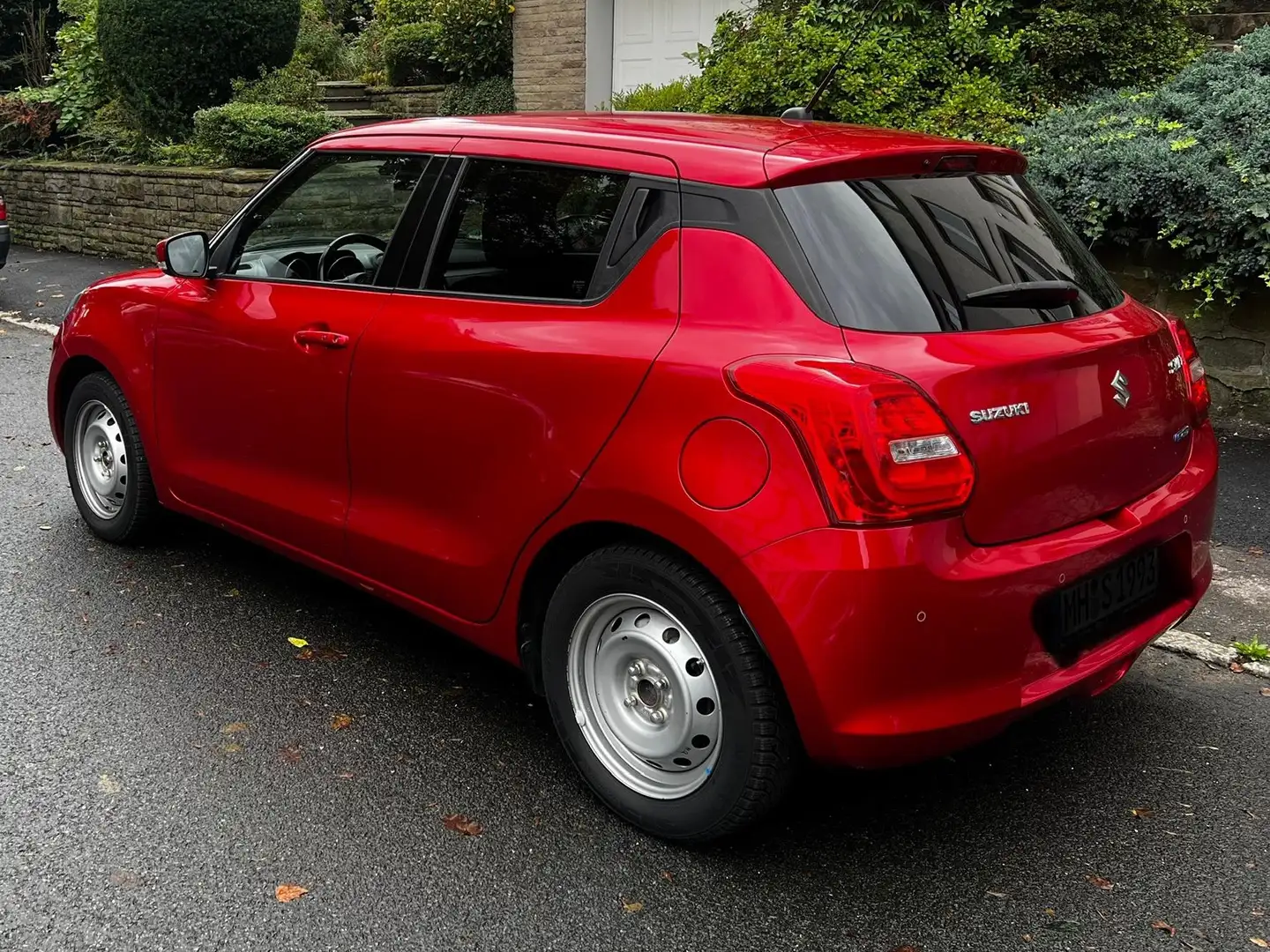 Suzuki Swift Swift 1.2 Dualjet HybridComfort Rot - 1
