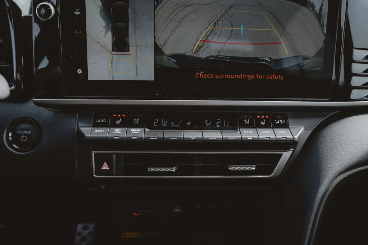 Toyota Camry снимка Toyota Camry