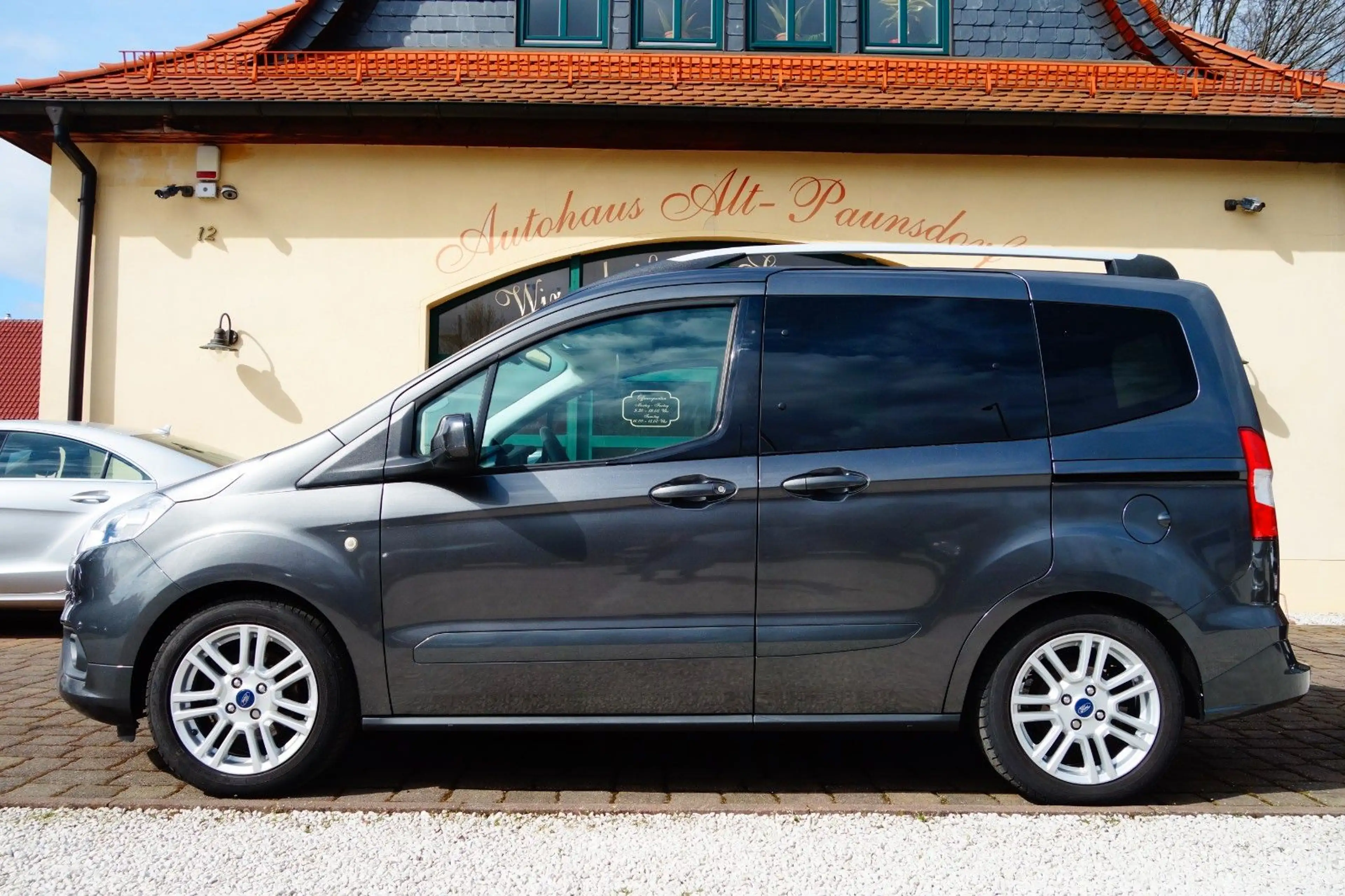 Ford Tourneo Courier Titanium,Navi,Camera,PDC,Apple — photo 2