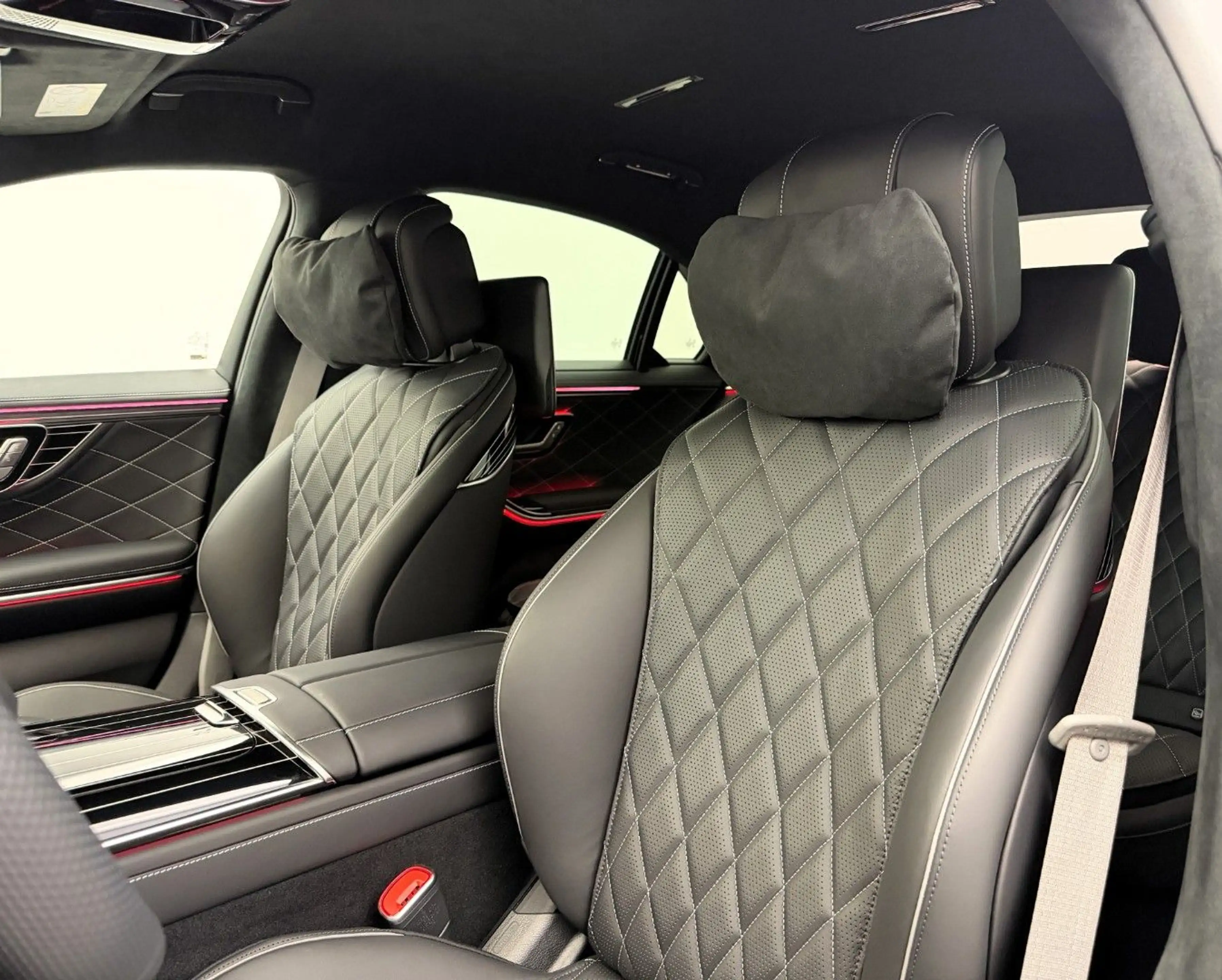 Mercedes-Benz S 450 d 4M lang °AMG+°Premium+°E-Body°2027° — photo 3