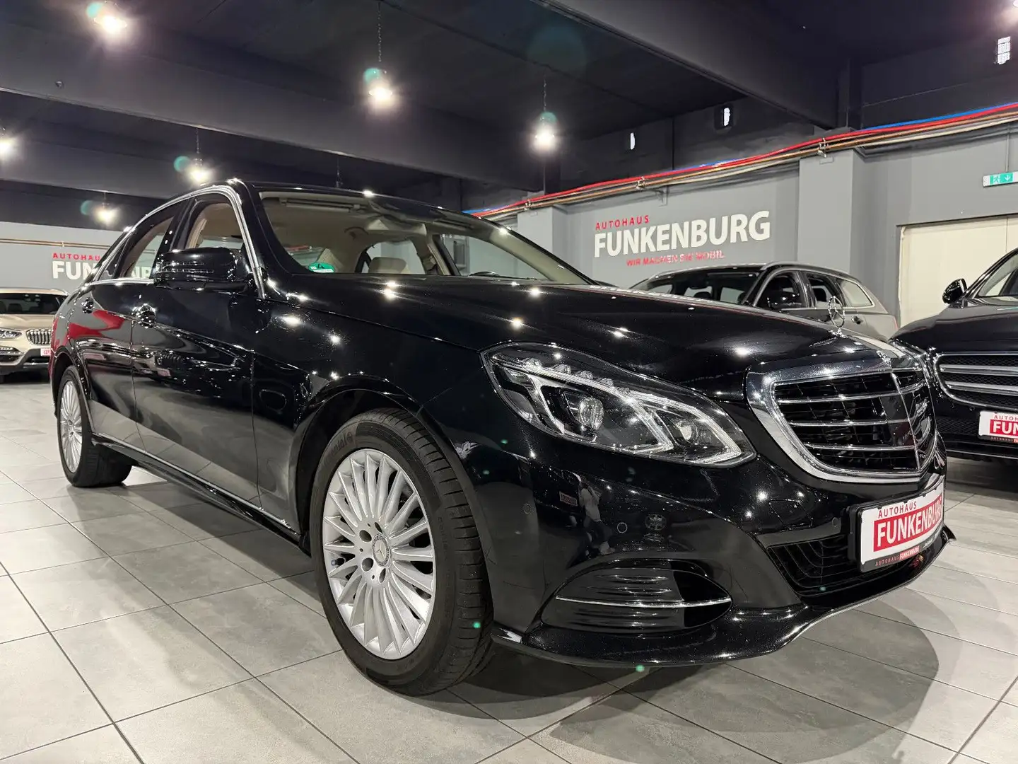 Mercedes-Benz E 350 Cdi Lim. DISTR/360°/H-K/STHZ/LED/AUT/NAVI Nero - 1