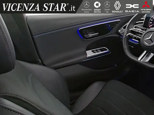 Mercedes-Benz E-Class view 6
