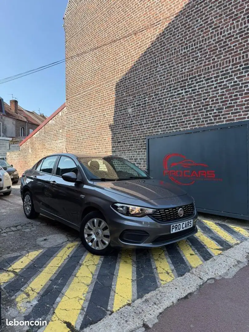 Fiat Tipo 1,3 Multijet easy S&S 95 Gris - 1