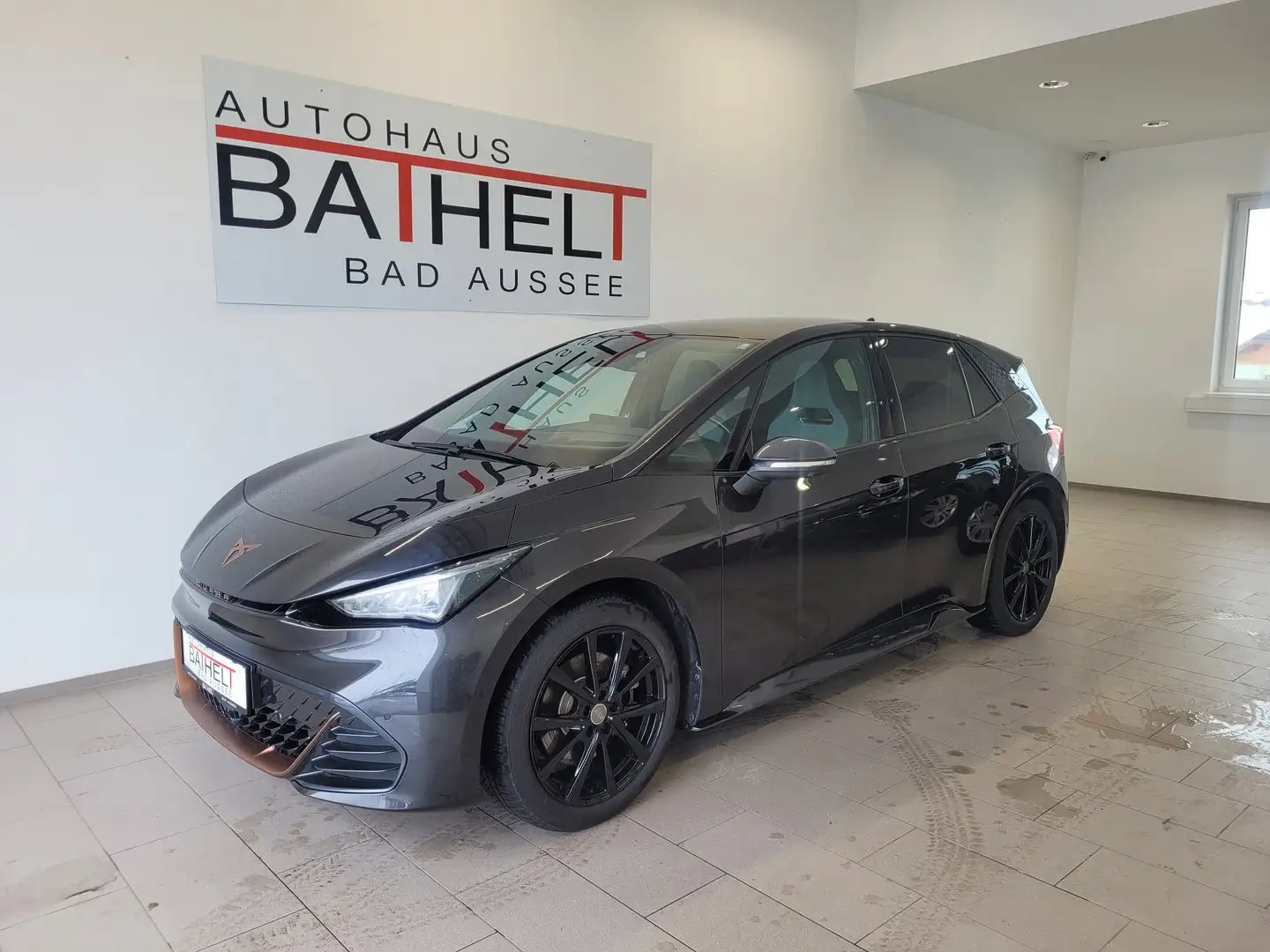 CUPRA Born 77/82 e-Boost 170kW/231PS Grau - 1