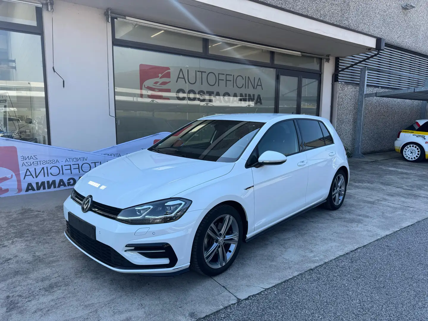 Volkswagen Golf 5p 1.5 tsi r-line Sport 150cv dsg Wit - 1