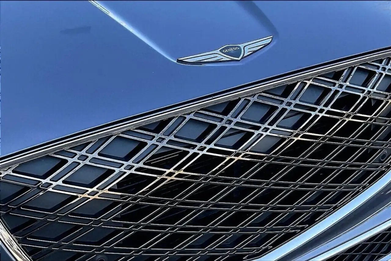 Genesis GV70 photo Genesis GV70