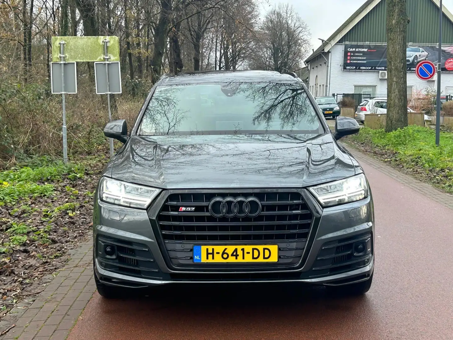 Audi SQ7 4.0 TDI SQ7 quattro Pro Line + PANO!SFEER!BOMVOL!! Grijs - 2