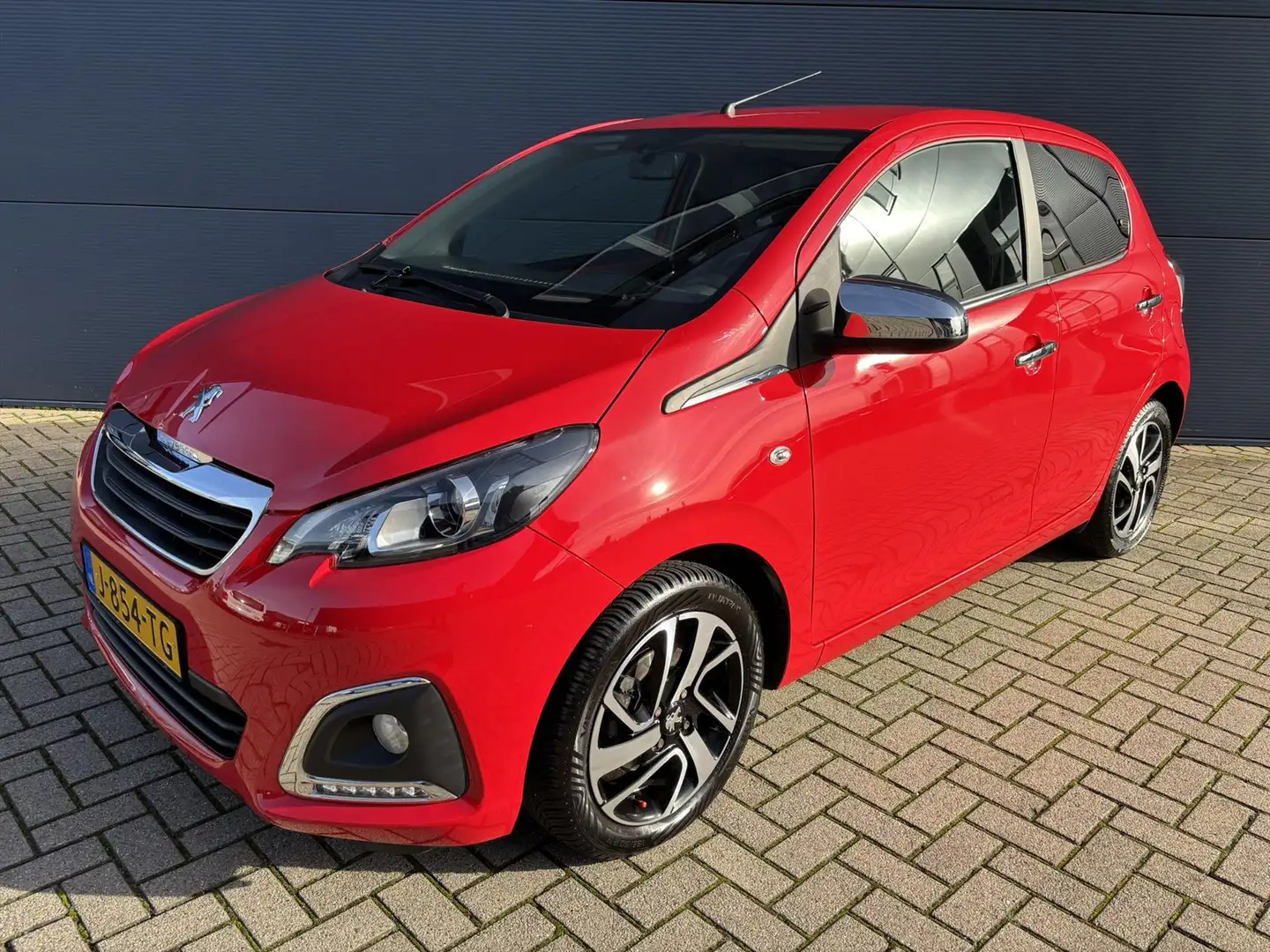 Peugeot 108 1.0 e-VTi 72pk 5D Allure | Apple Carplay/Android A Rouge - 2