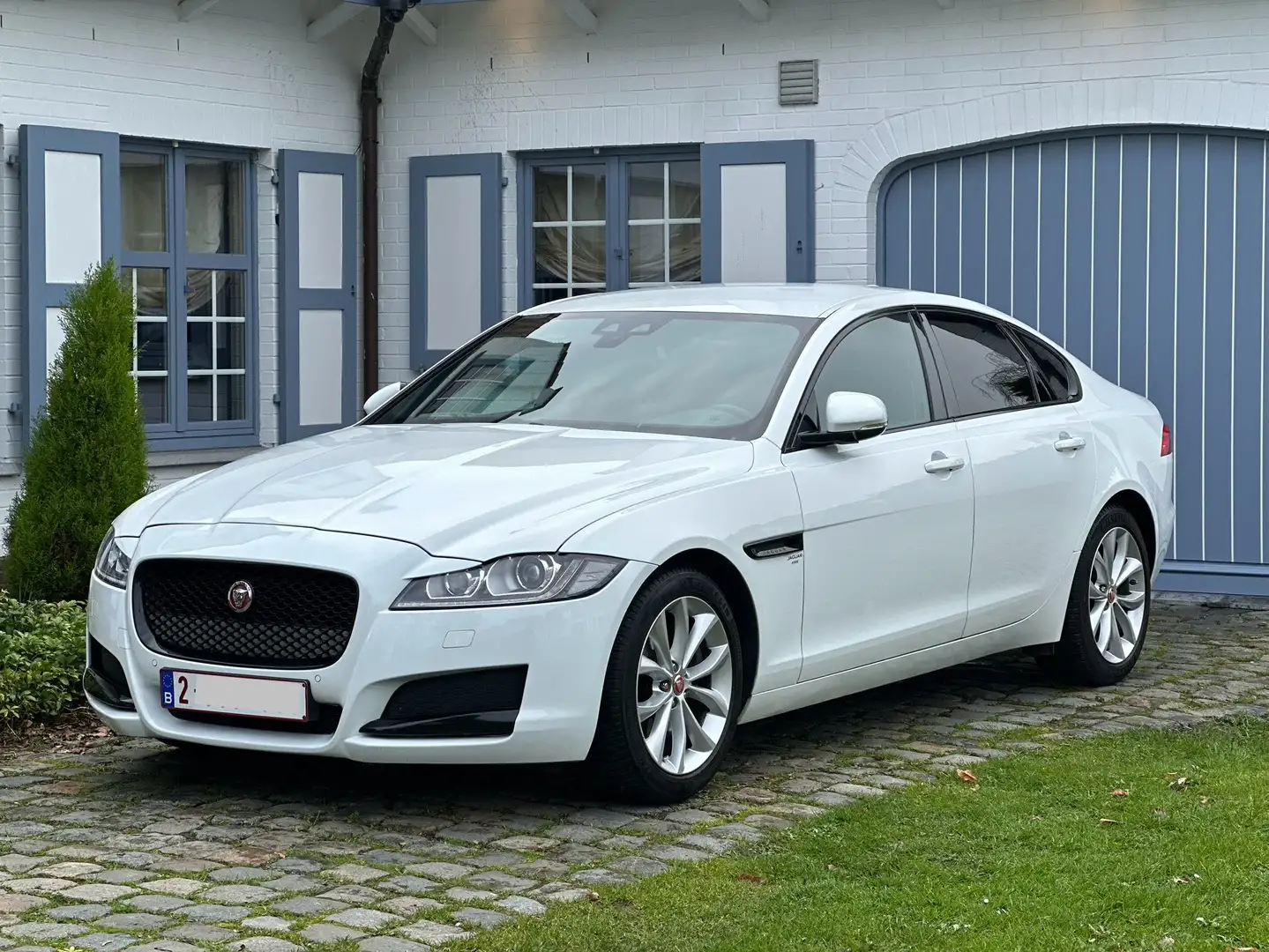 Jaguar XF 2.0 D E-Performance Portfolio (EU6.2) - 1
