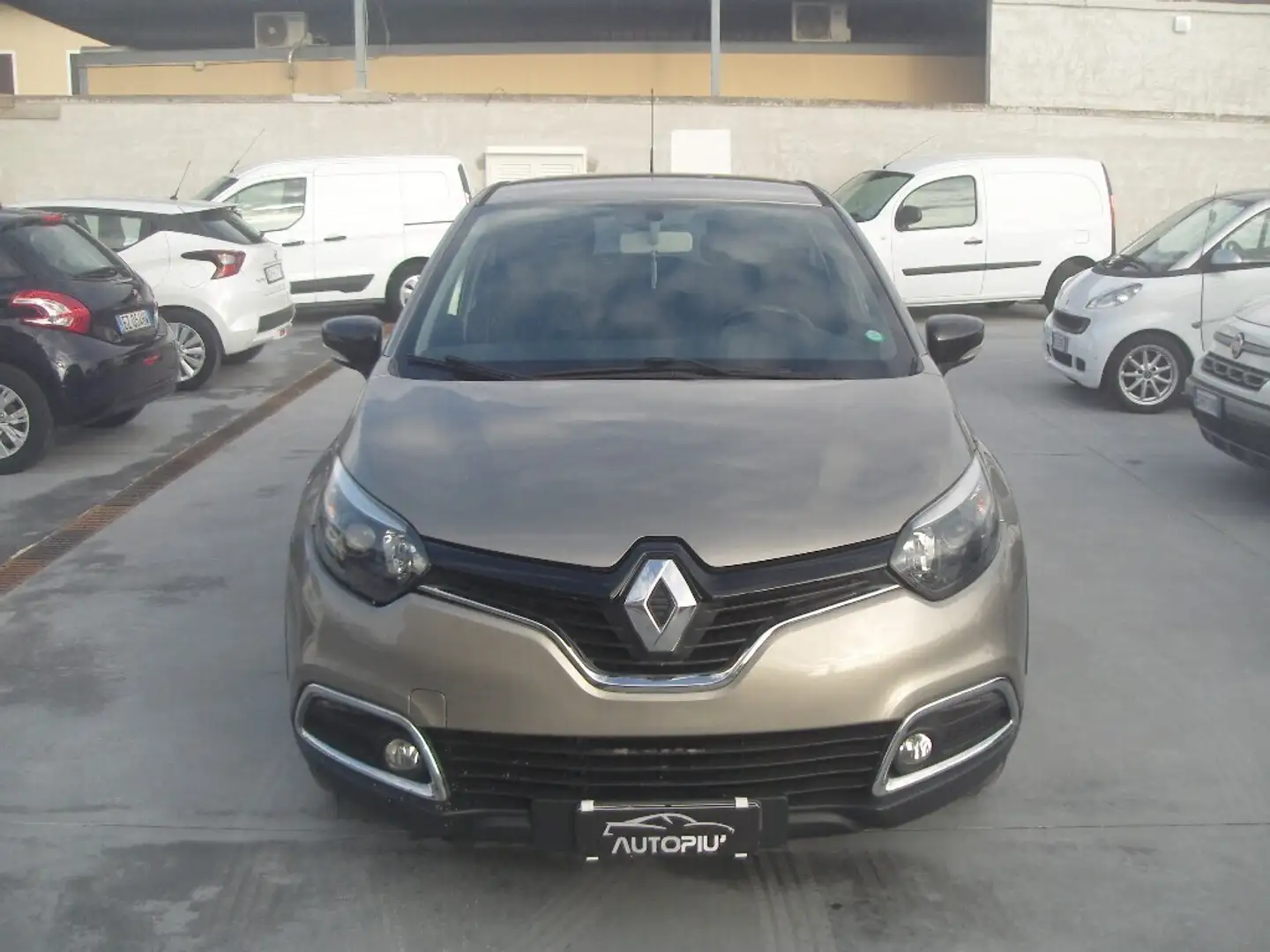 Renault Captur Captur dCi 8V 90 CV Start&Stop Energy Zen Grijs - 2