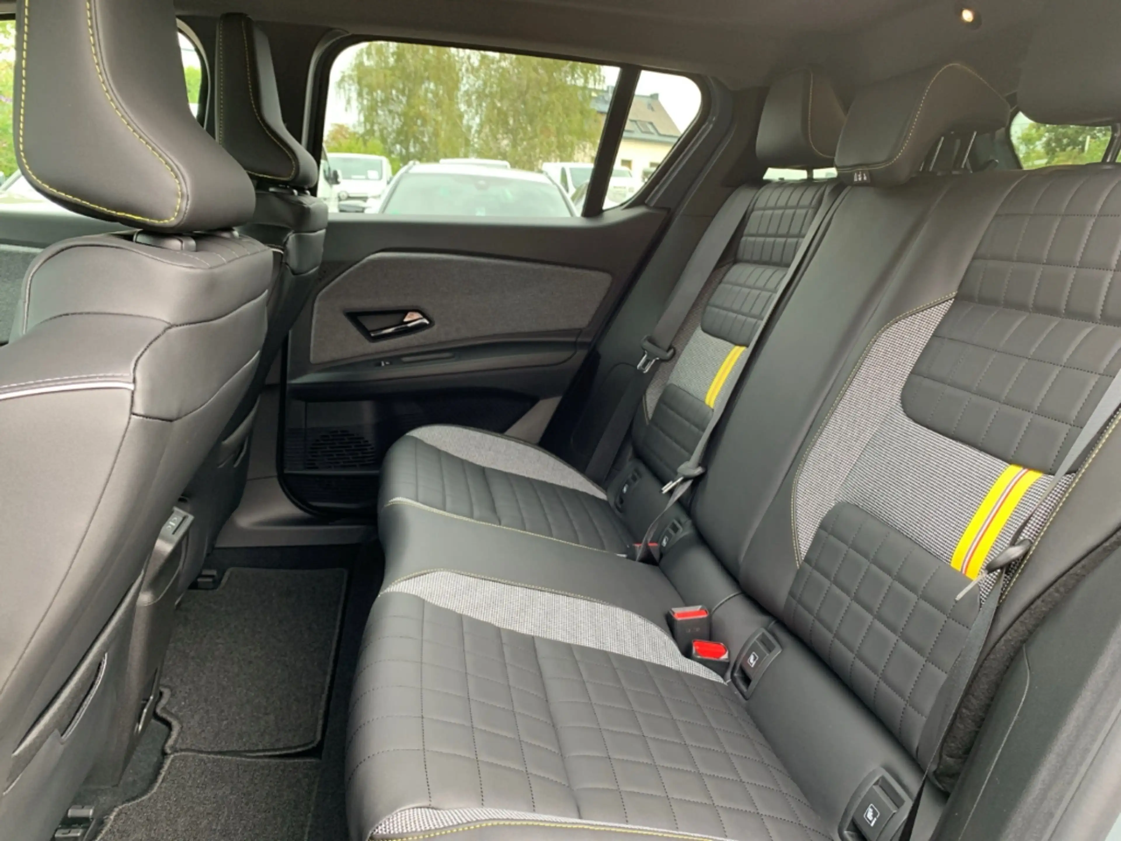Renault R 4 ICONIC PLEIN SUD 150 COMFORTRANGE FA RDERUNG FÖRDE — photo 11