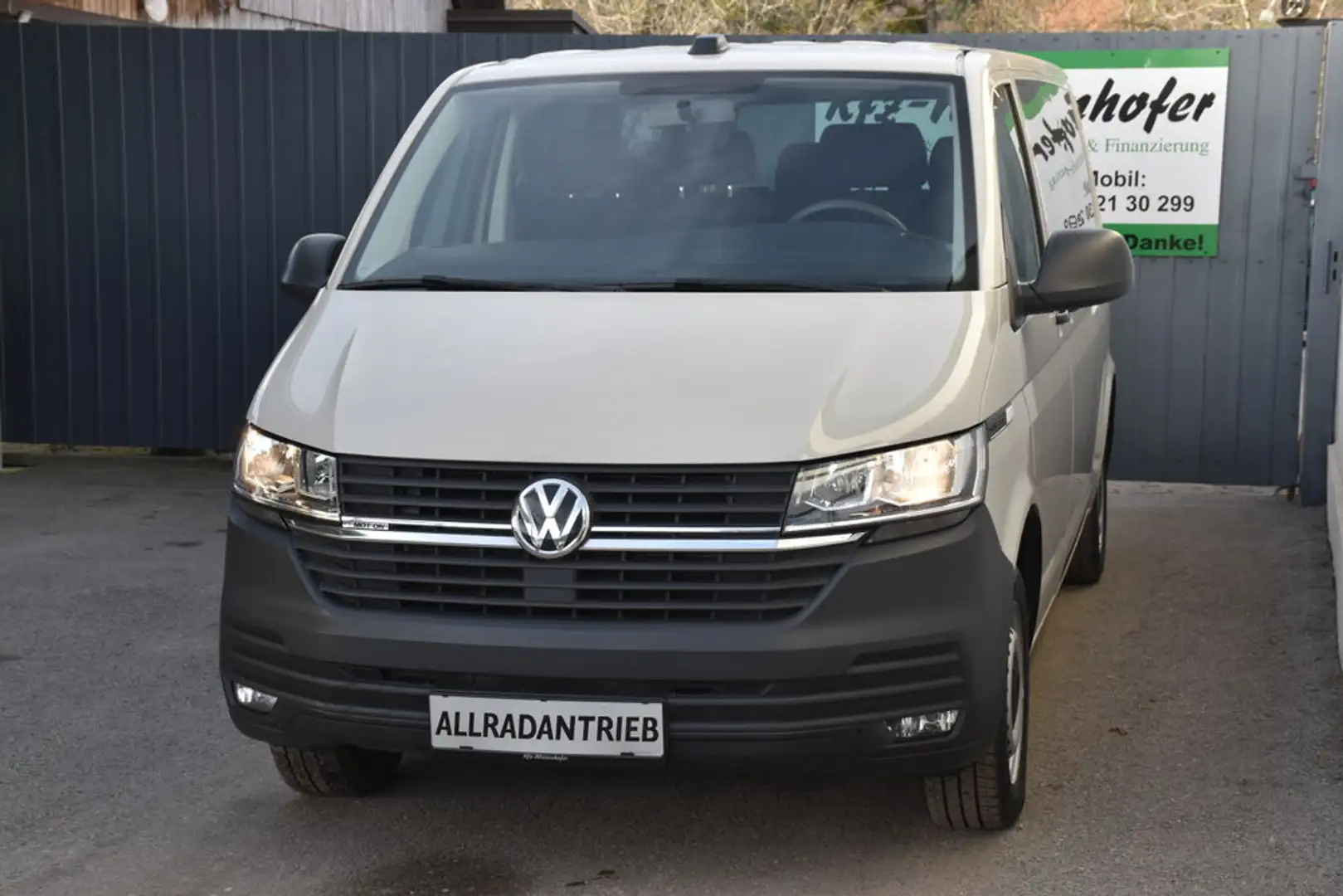Volkswagen T6.1 Kombi lang 4MOTION/2x Schiebetür/Standheizung Gris - 2