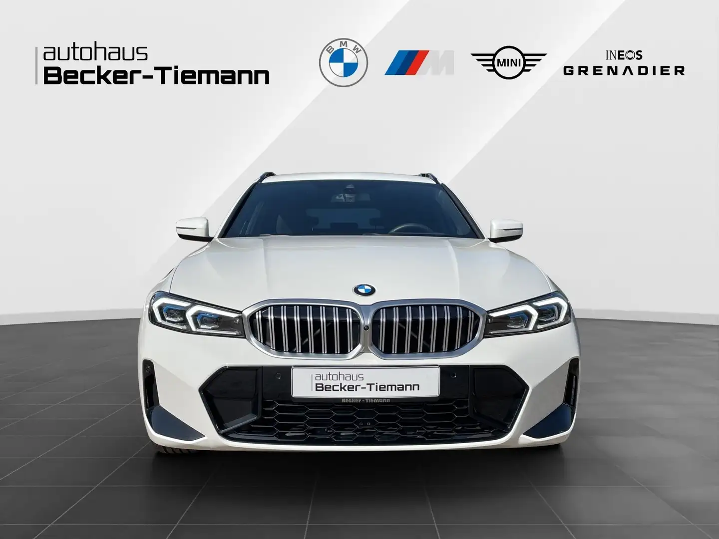 BMW 320 i Touring M Sport/AHK/LC Prof./HiFi/Ad. LED Wit - 2