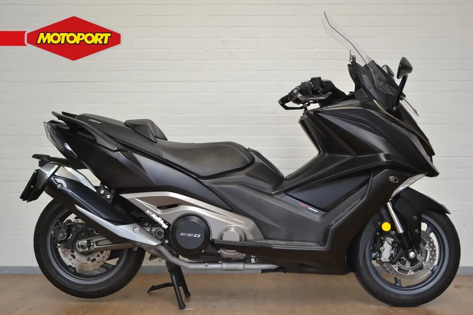 Kymco AK 550 Zwart - 1