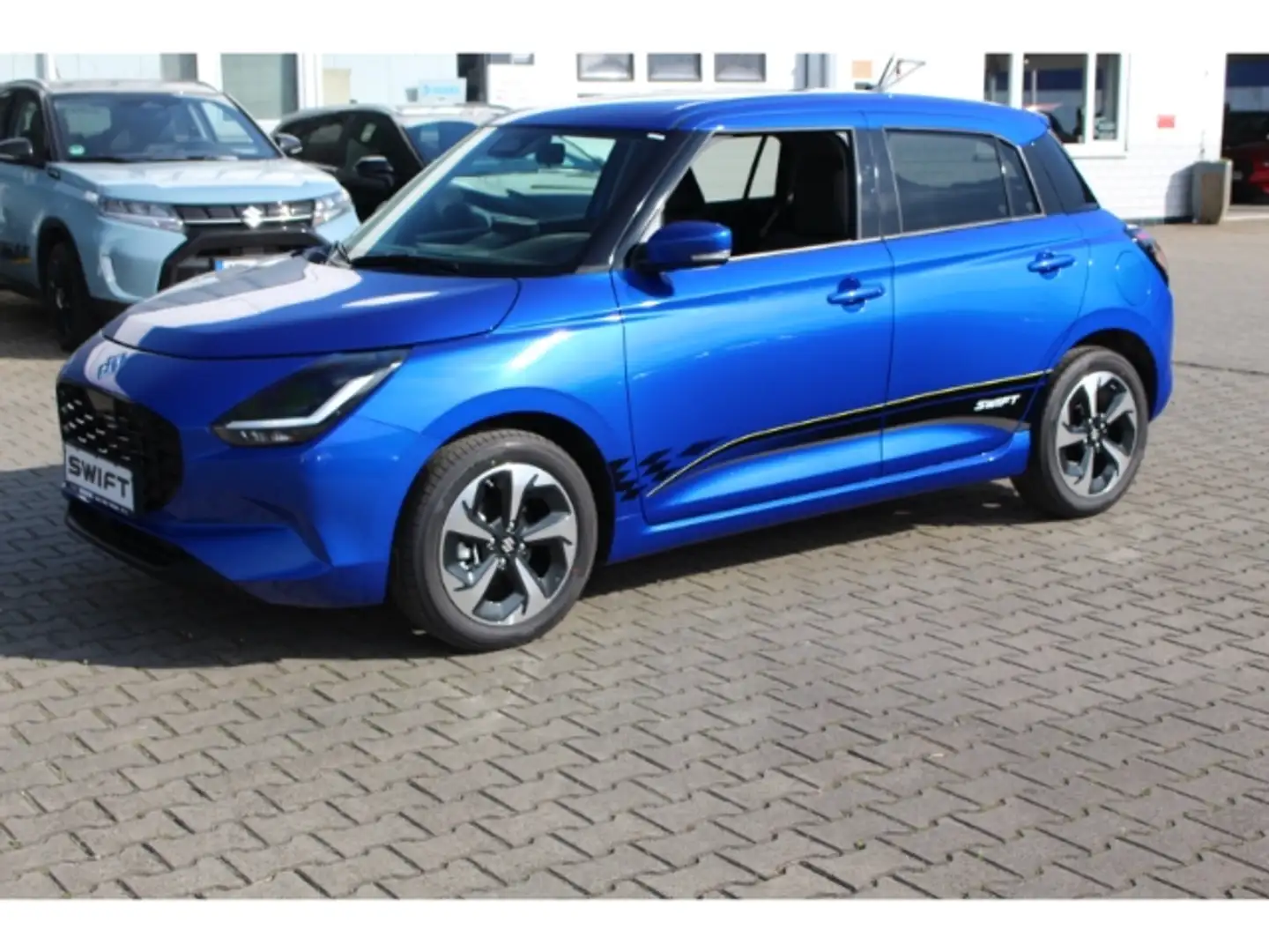 Suzuki Swift Comfort+ CVT Hybrid Race Wireless Handy Ladegerät Blau - 1