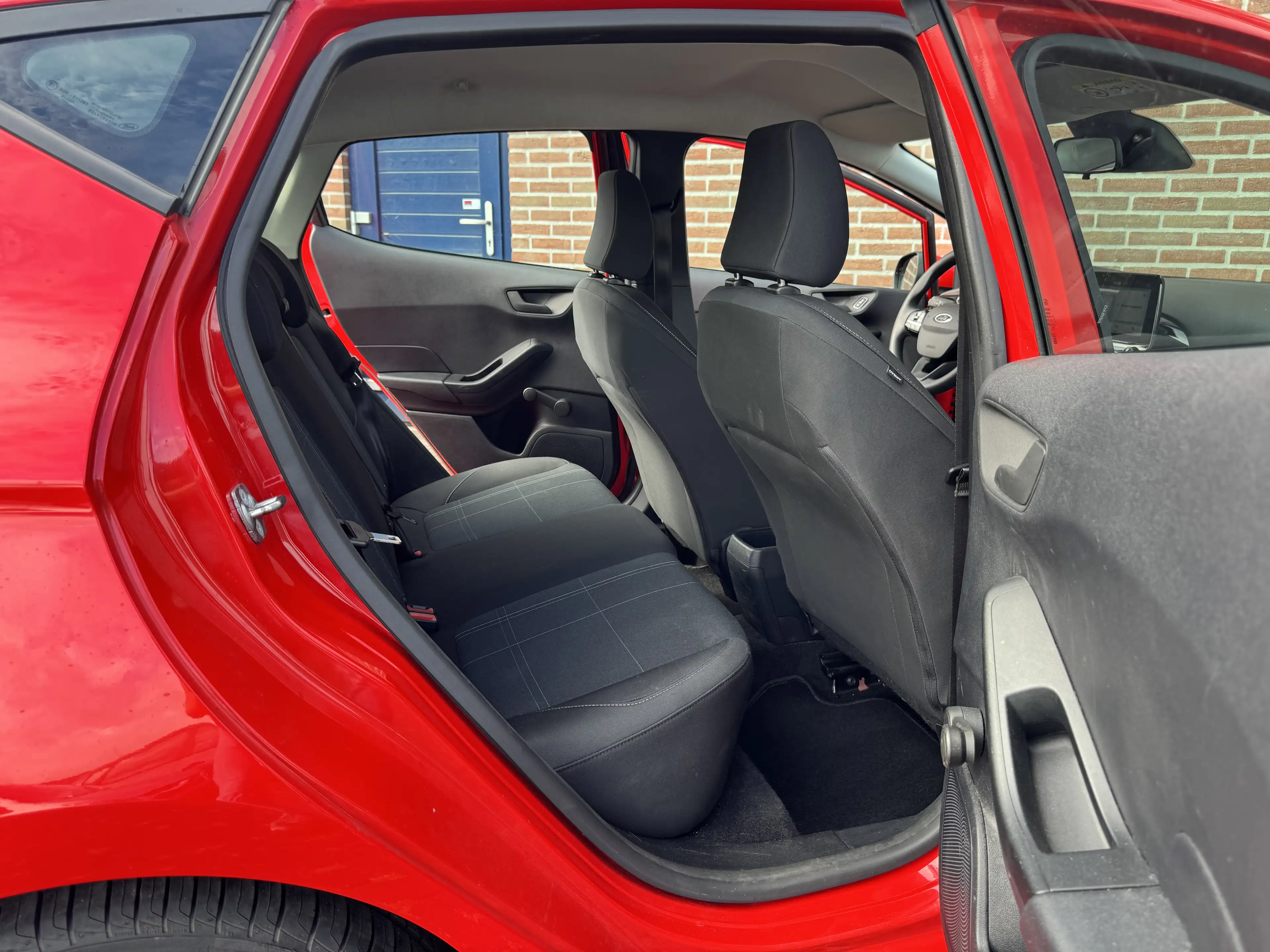 Ford Fiesta 1.0 EcoBoost | Connected 5-Drs | Airco | Cruise | — photo 4