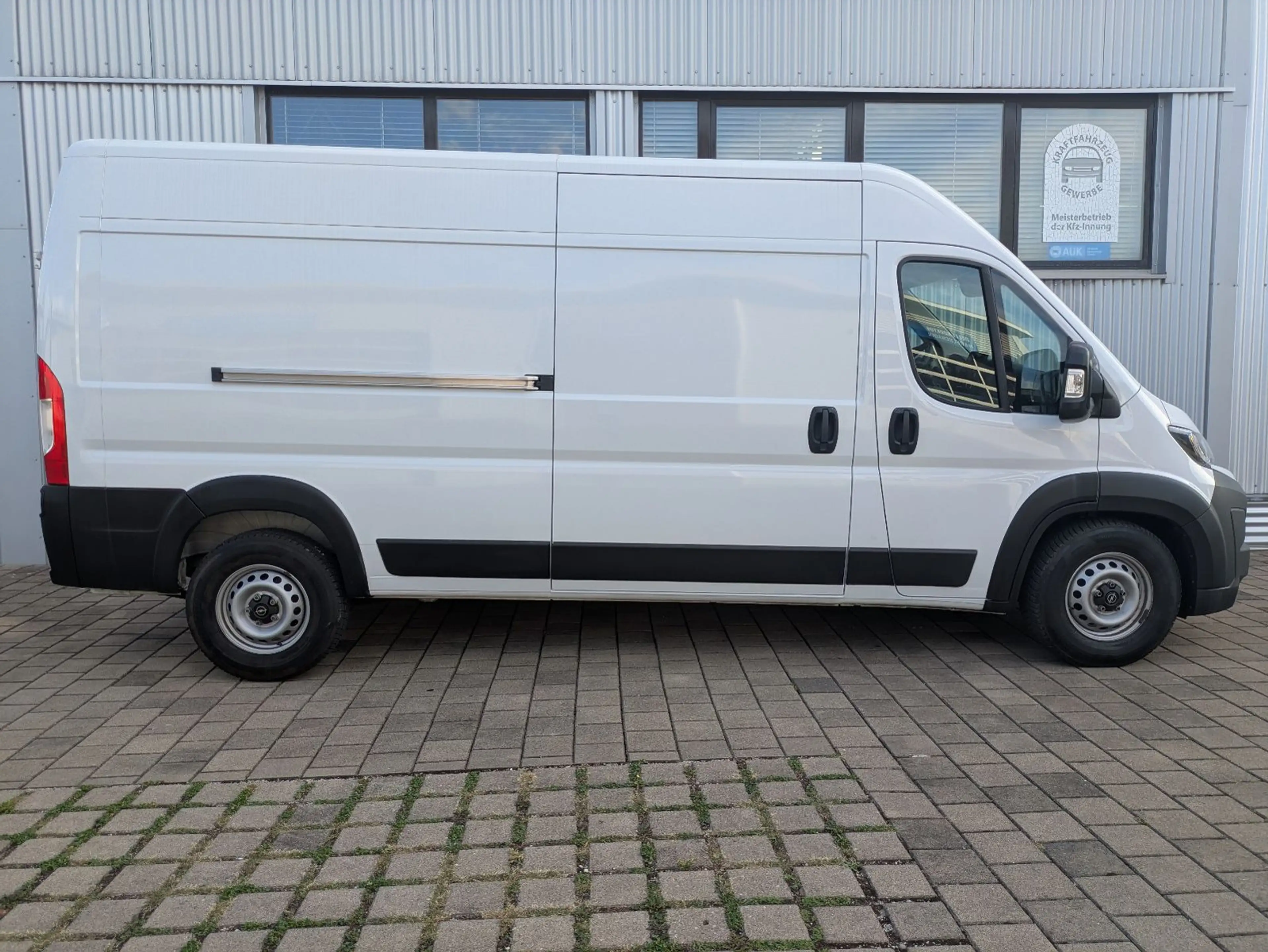 Opel Movano 3,5 Tonnen  L3H2 BlueHDI 180 verstärkt — photo 8