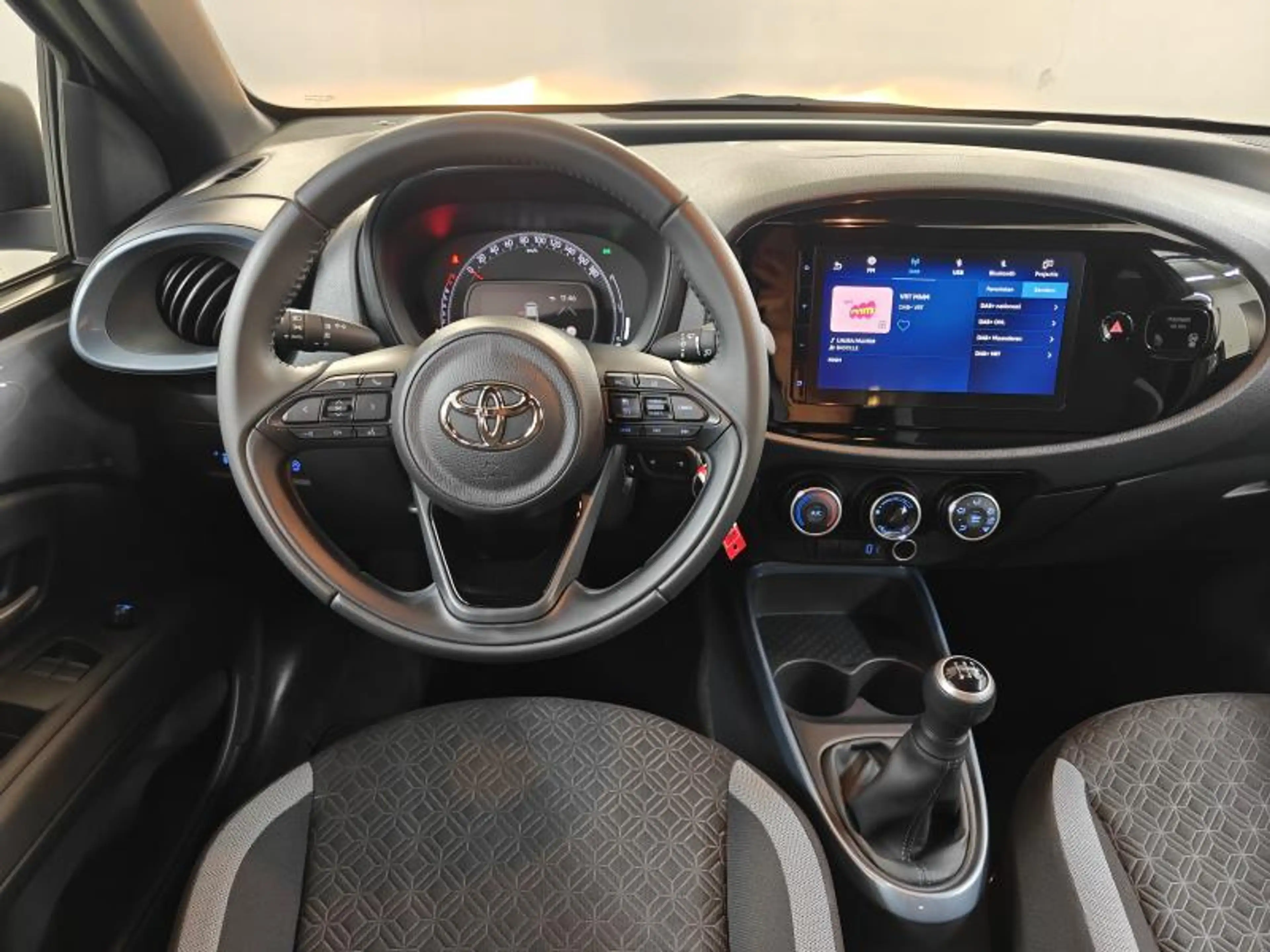 Toyota Aygo X pulse - 17981km - Garantie — photo 3